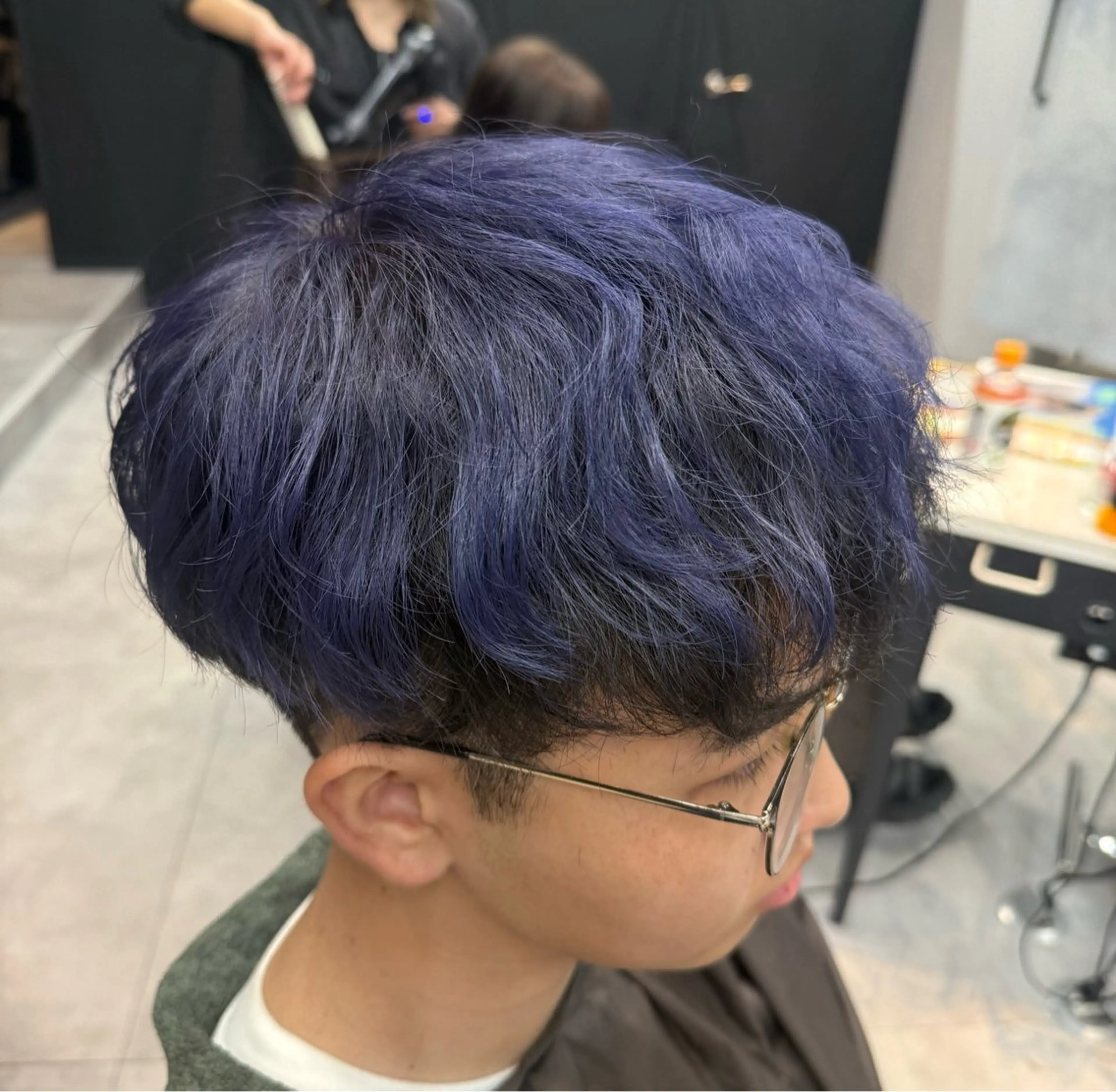 ショート メンズ カット ヘアカラー Nene 🪽🤍推しカラーのヘアスタイル