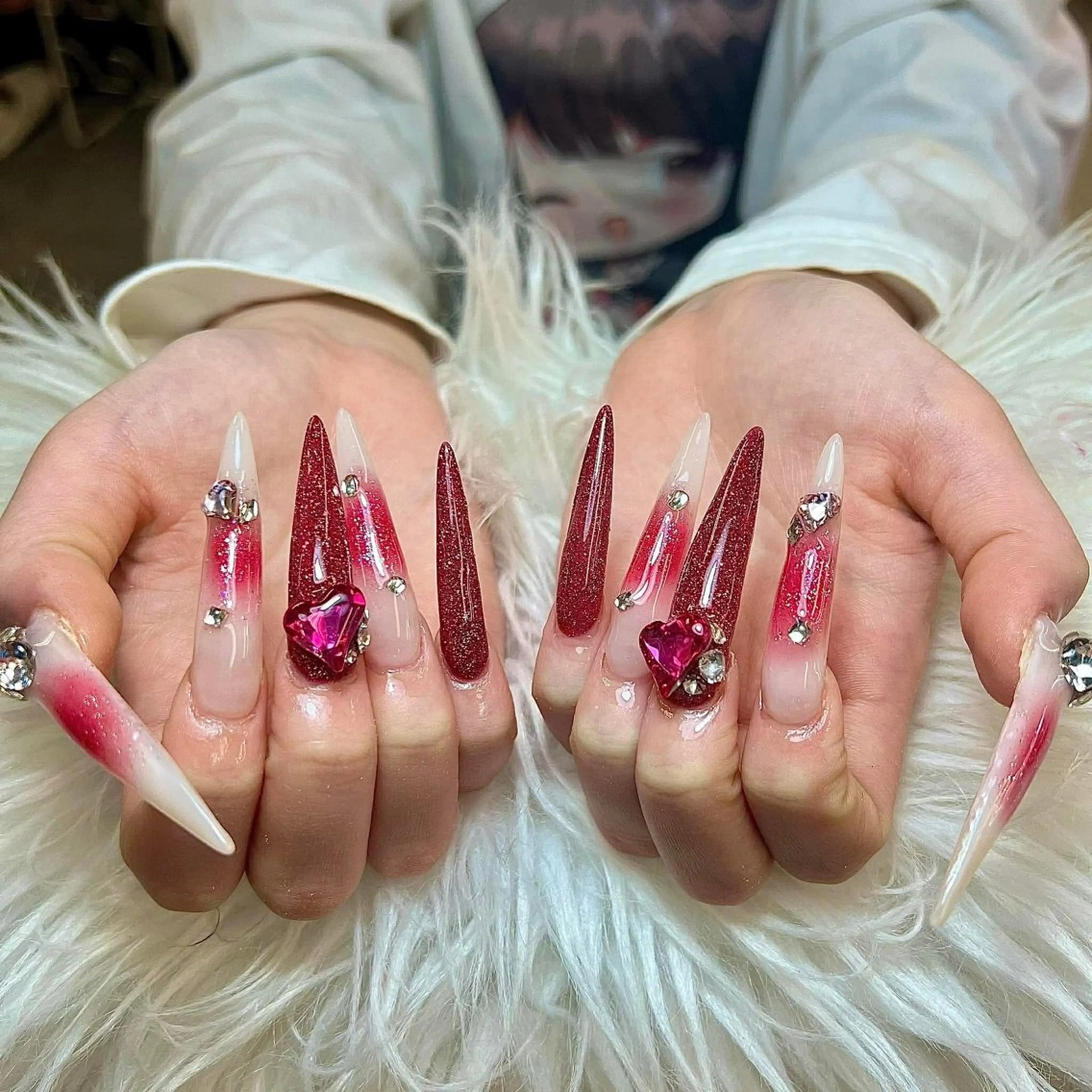 ネイル アートネイル オーロラネイル チークネイル 長さ出し フットネイル ハンドネイル ハンドケア Mio_ Noiranailのネイルデザイン