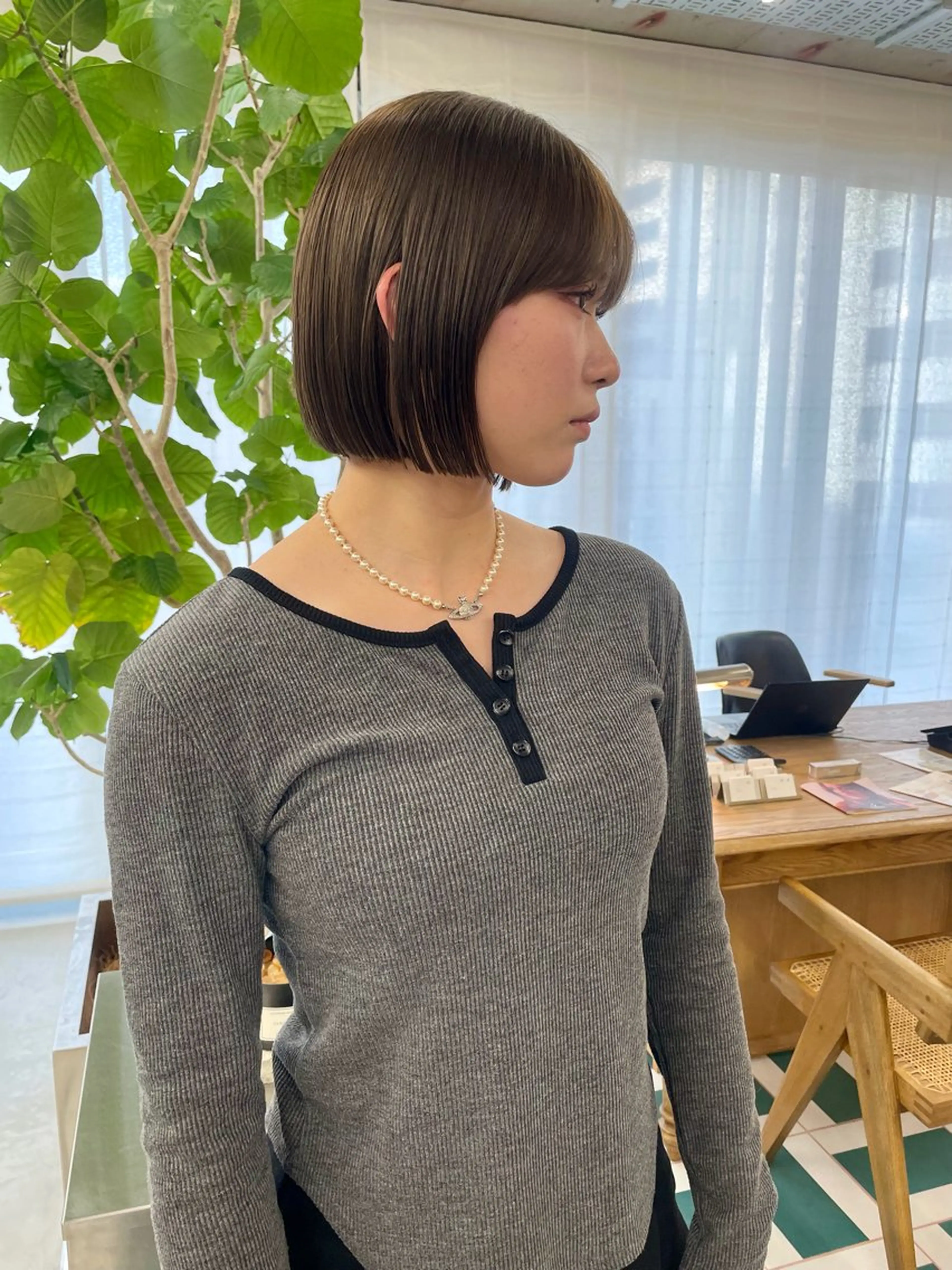 ショート カラー RIN/レイヤー/ ボブ/オリーブカラーのヘアスタイル