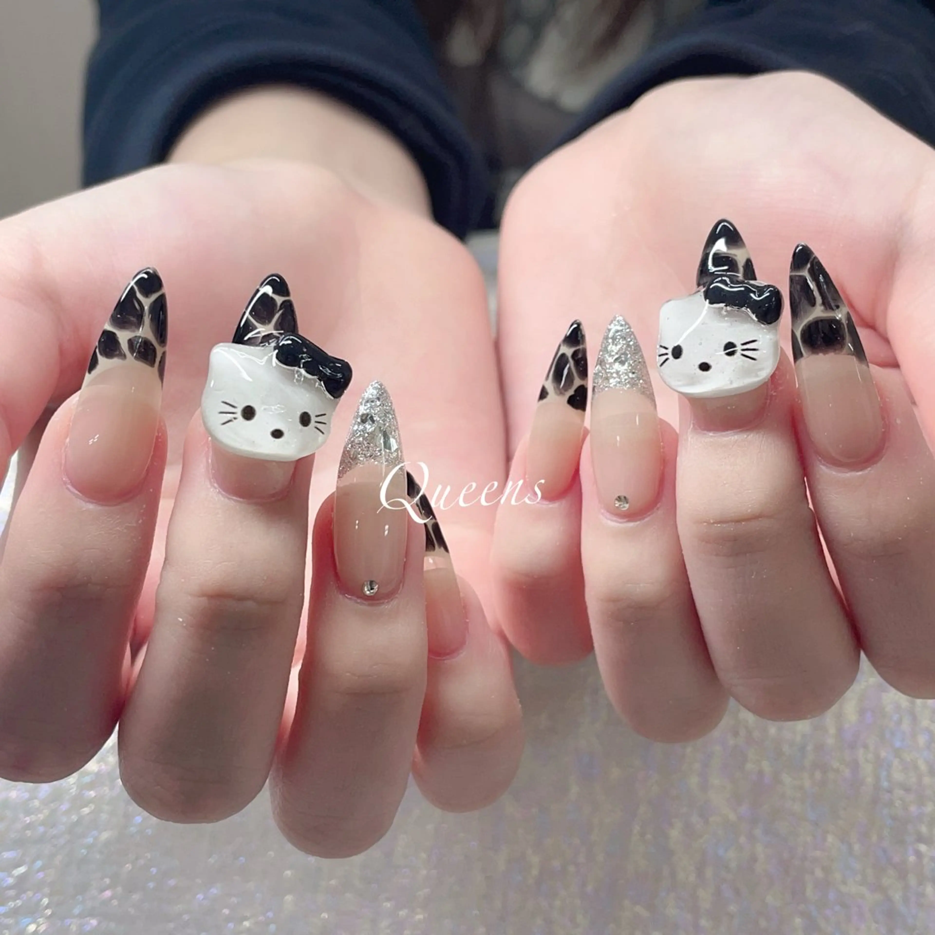 ネイル ハンドネイル Queens マオのネイルデザイン