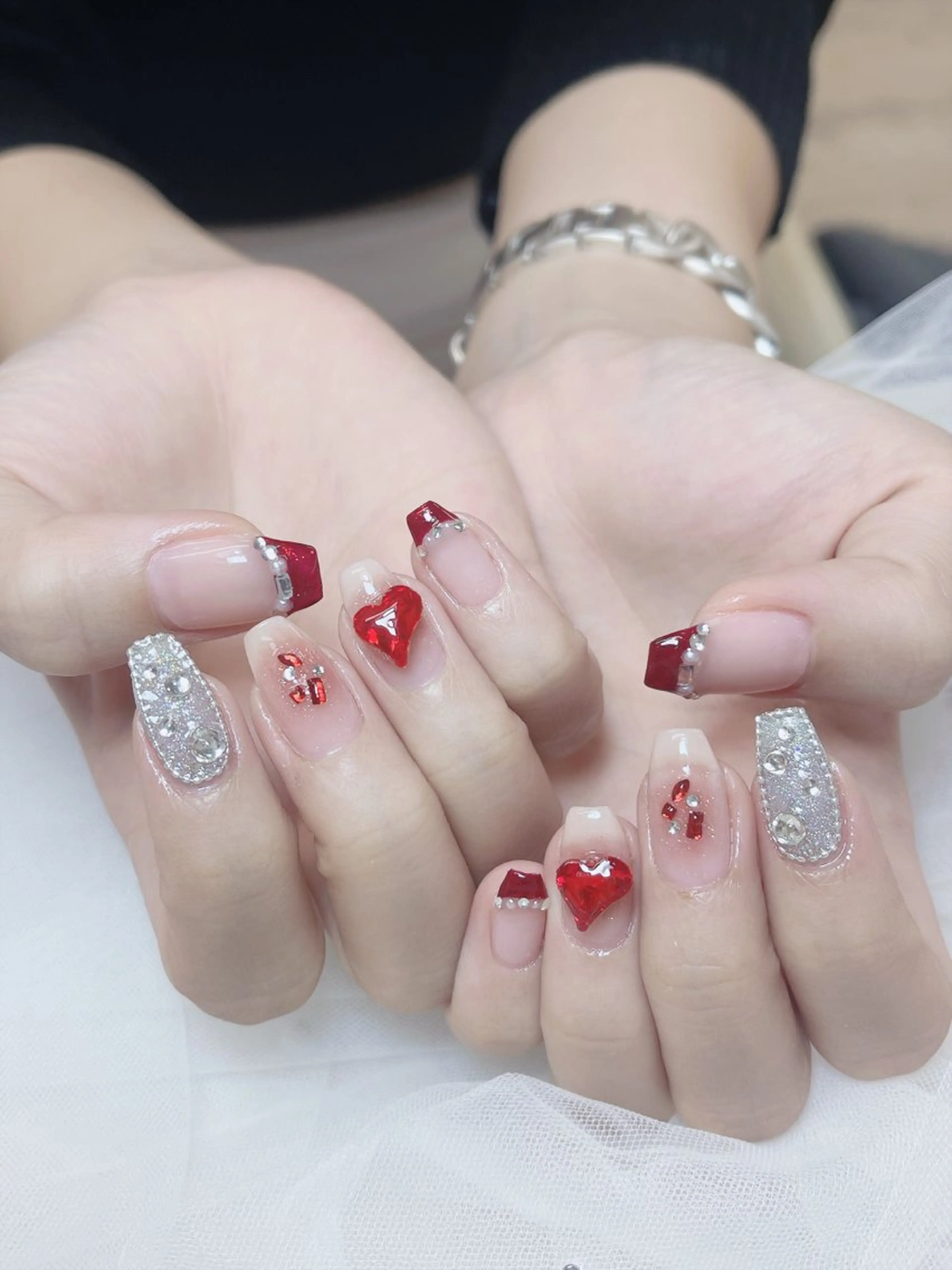 ネイル チークネイル フレンチネイル グラデーション 氷ネイル・うるうるネイル キラキラネイル ハンドネイル DUO   MI nail salonのネイルデザイン