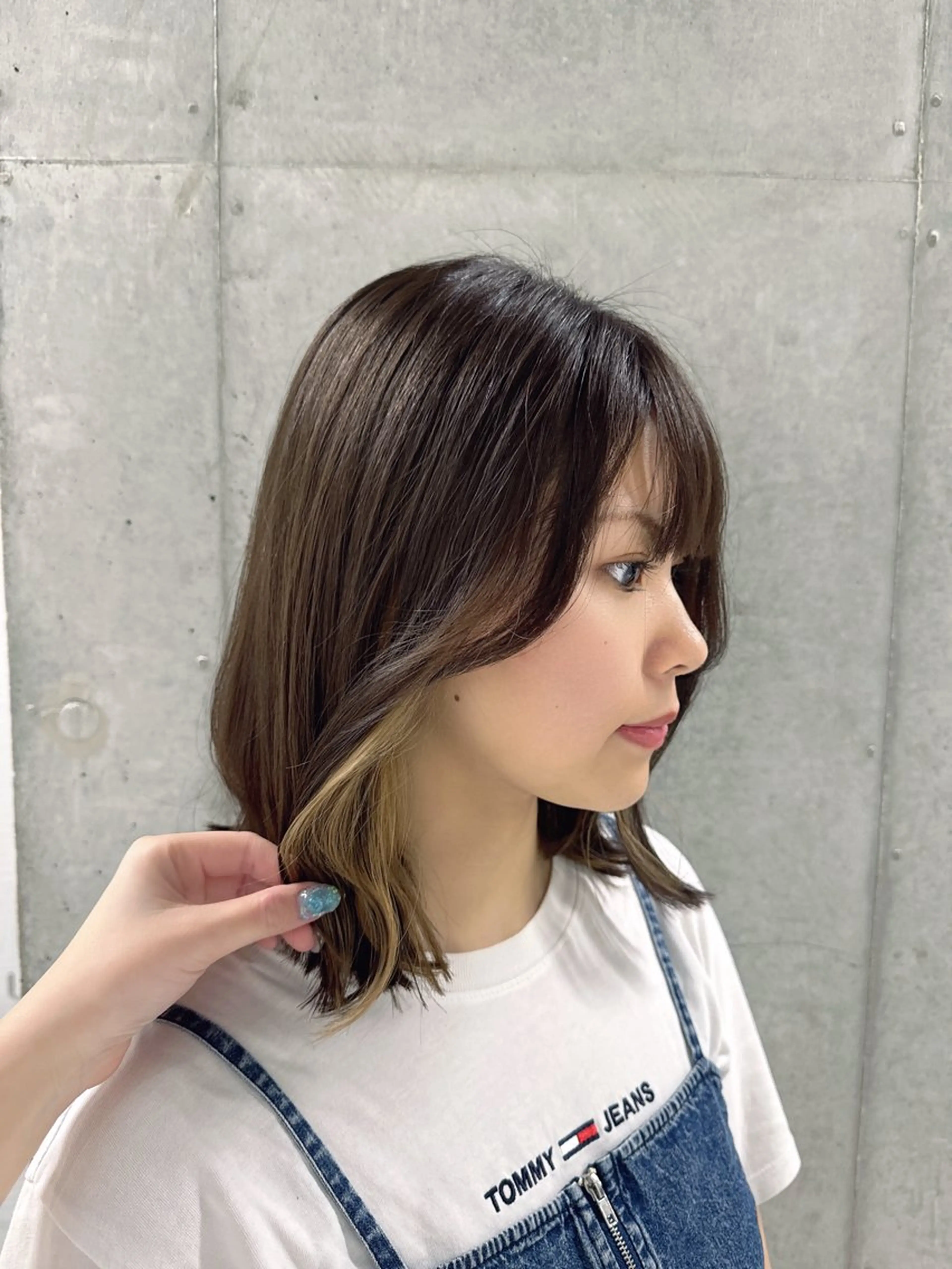 カラー ベージュカラー Mana/似合わせ レイヤー/ウルフのヘアスタイル