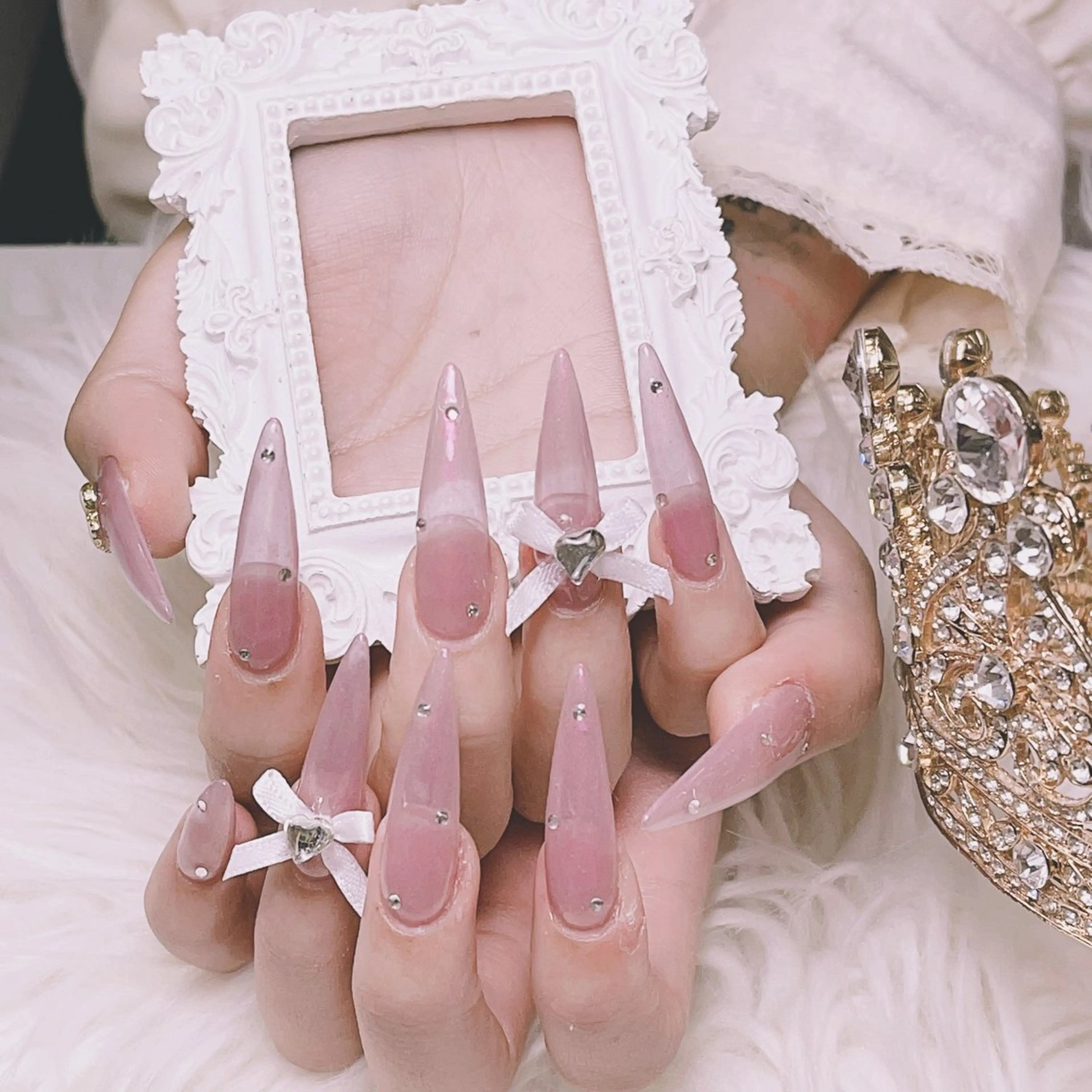 メンズ ネイル アートネイル フレンチネイル ジェルネイル キラキラネイル パラジェル ハンドネイル Bloom スカルプ専門店のネイルデザイン