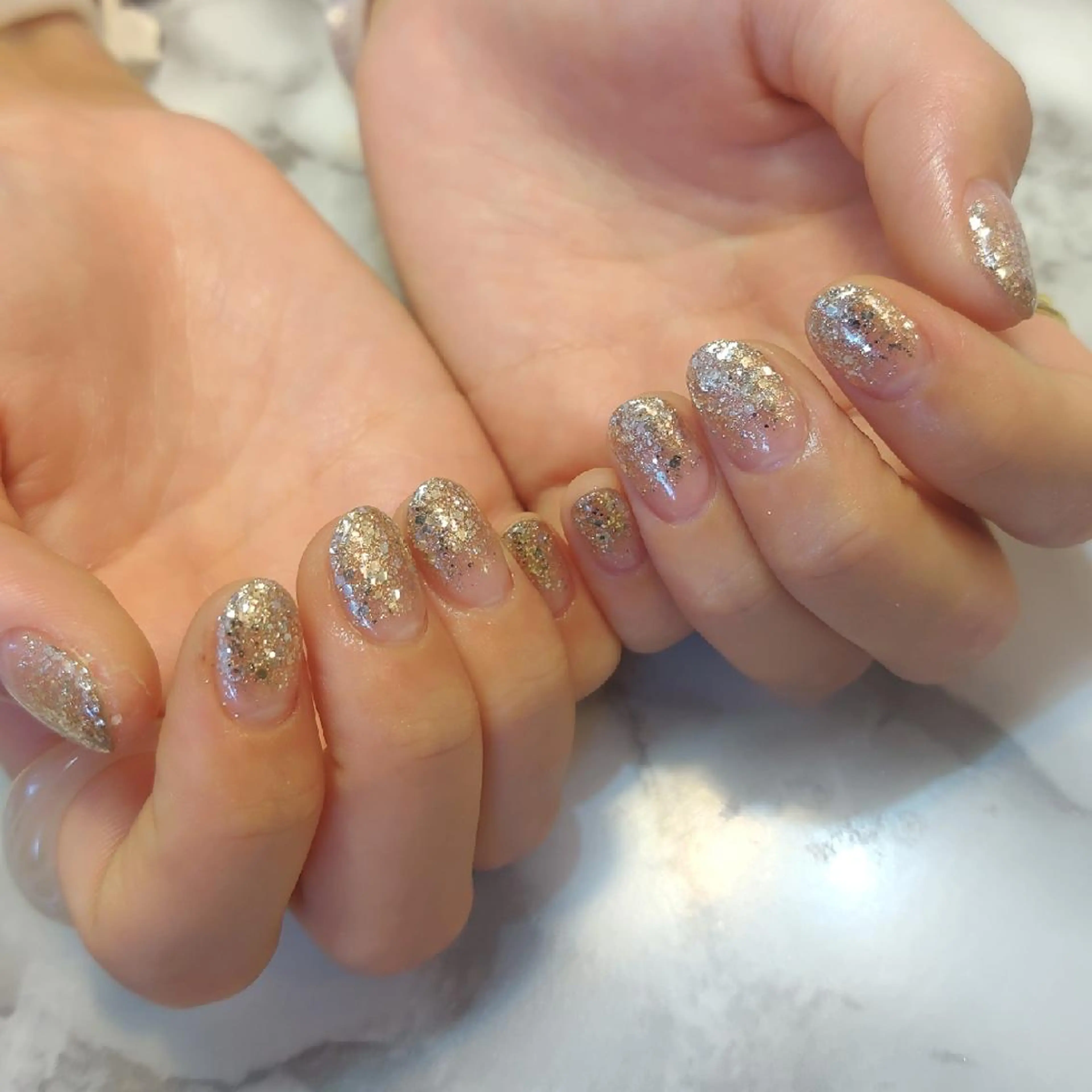 ネイル ラメ(グリッター) ラメグラデーション ジェヌインネイル 河内のネイルデザイン