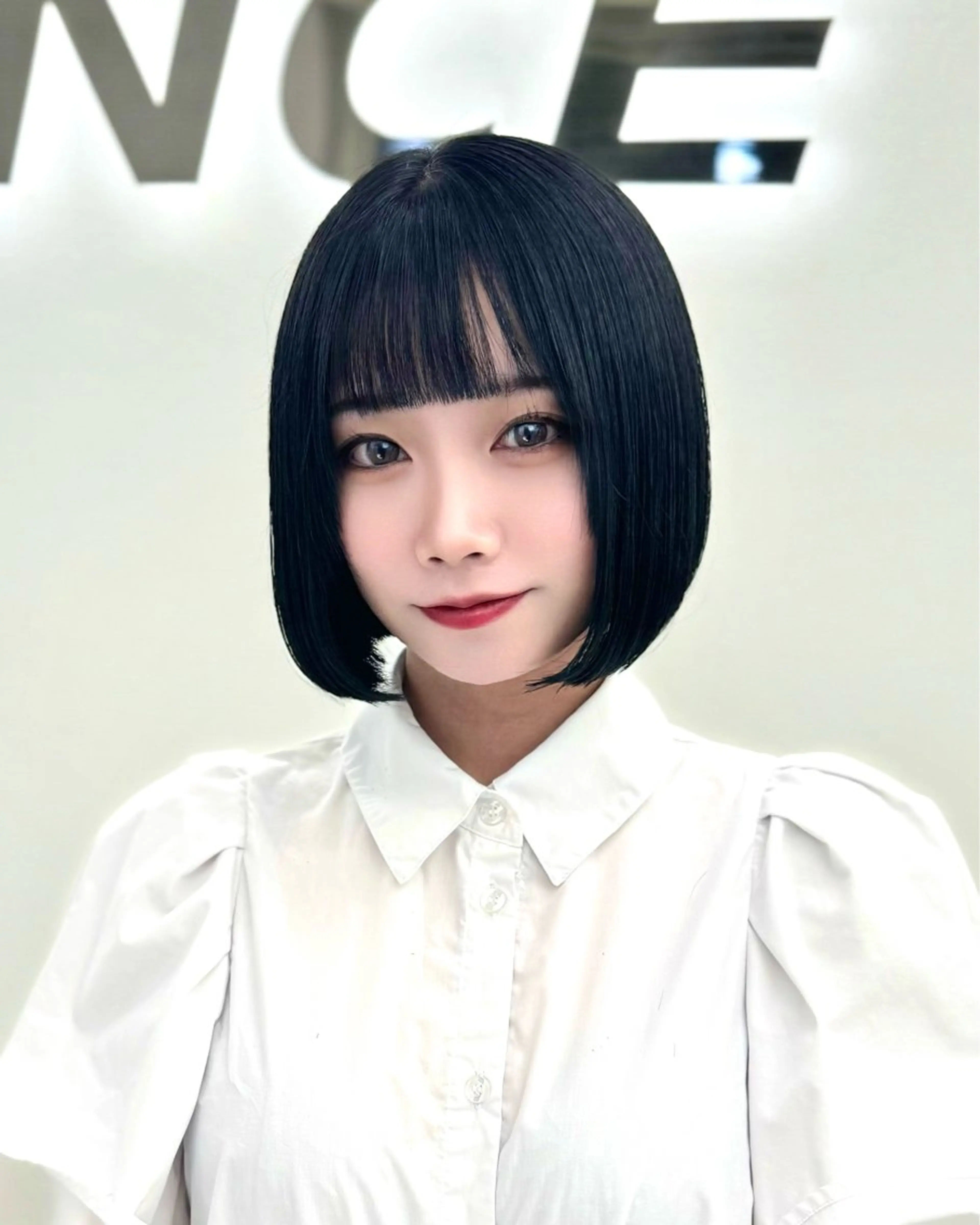 ショート カラー ヘアアレンジ カット ヘアカラー トリートメント ヘッドスパ ヘアセット 縮毛矯正🤍 盛れるボブ/ひかりのヘアスタイル