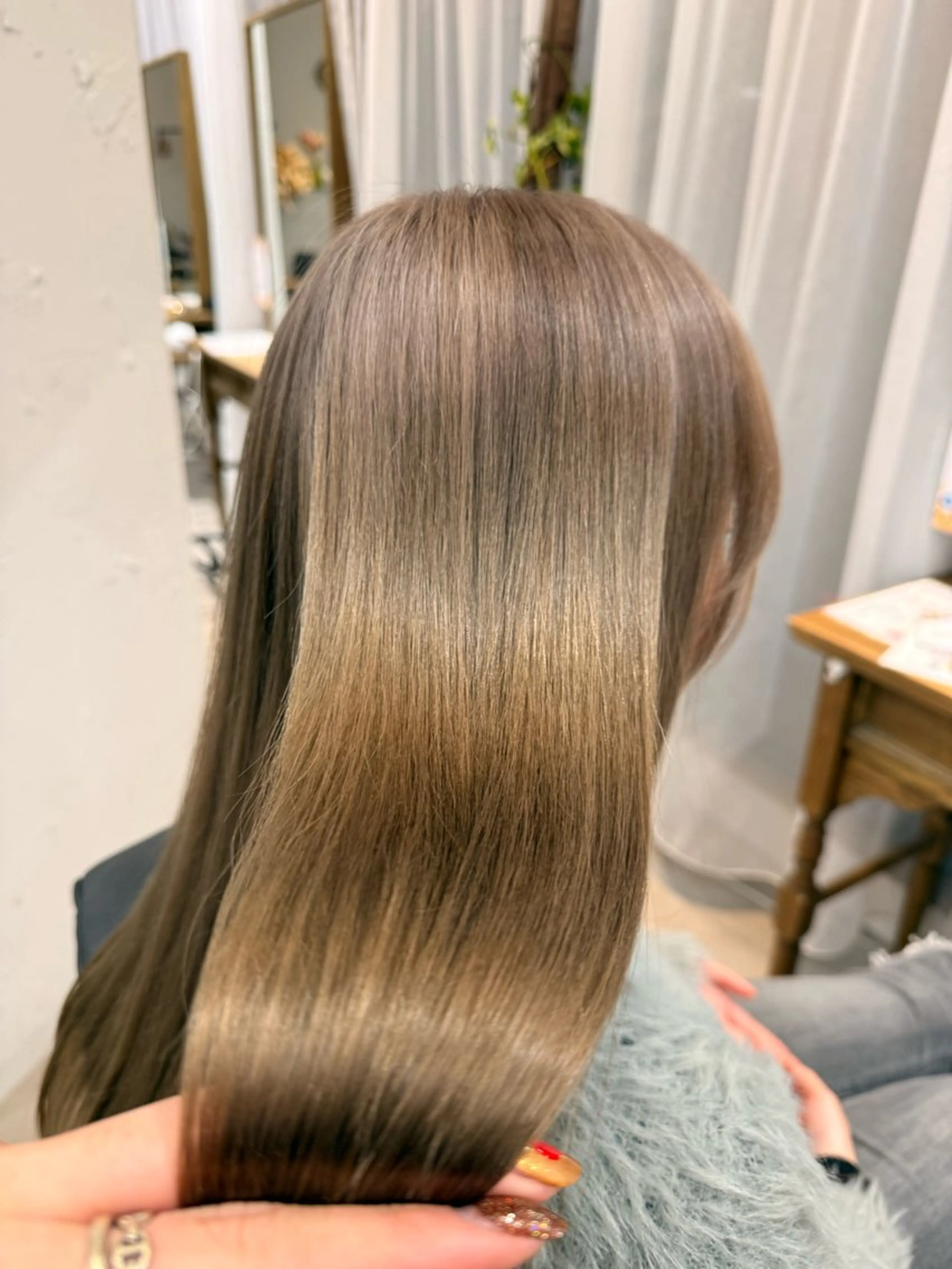 ロング カット ヘアカラー モードケイズ ミサワのヘアスタイル