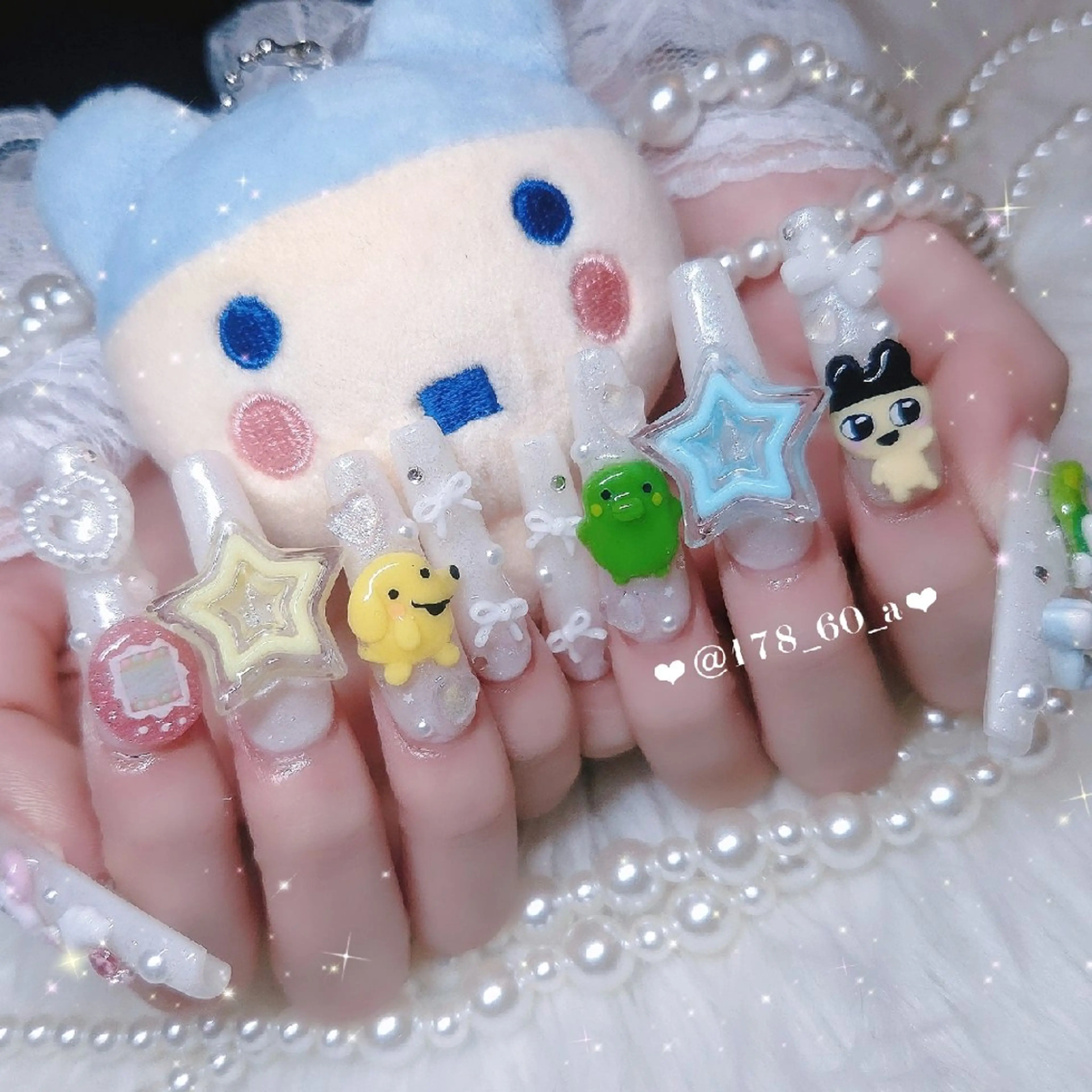 ネイル ロングネイル パステルネイル スカルプネイル ハンドネイル HAPPINAS🎀  れん🖤痛ネイルのネイルデザイン