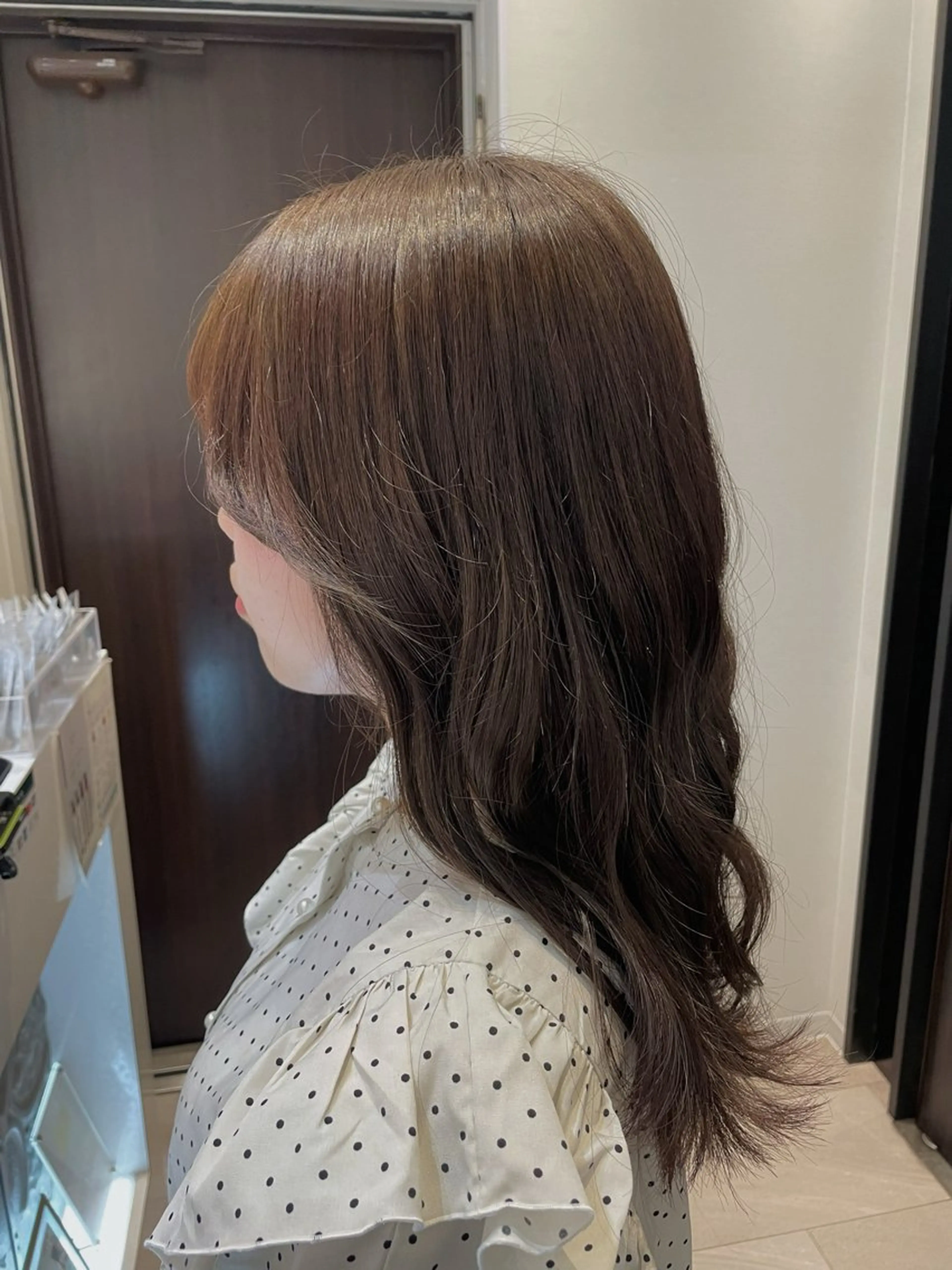 ロング カラー 畑 麻依音のヘアスタイル