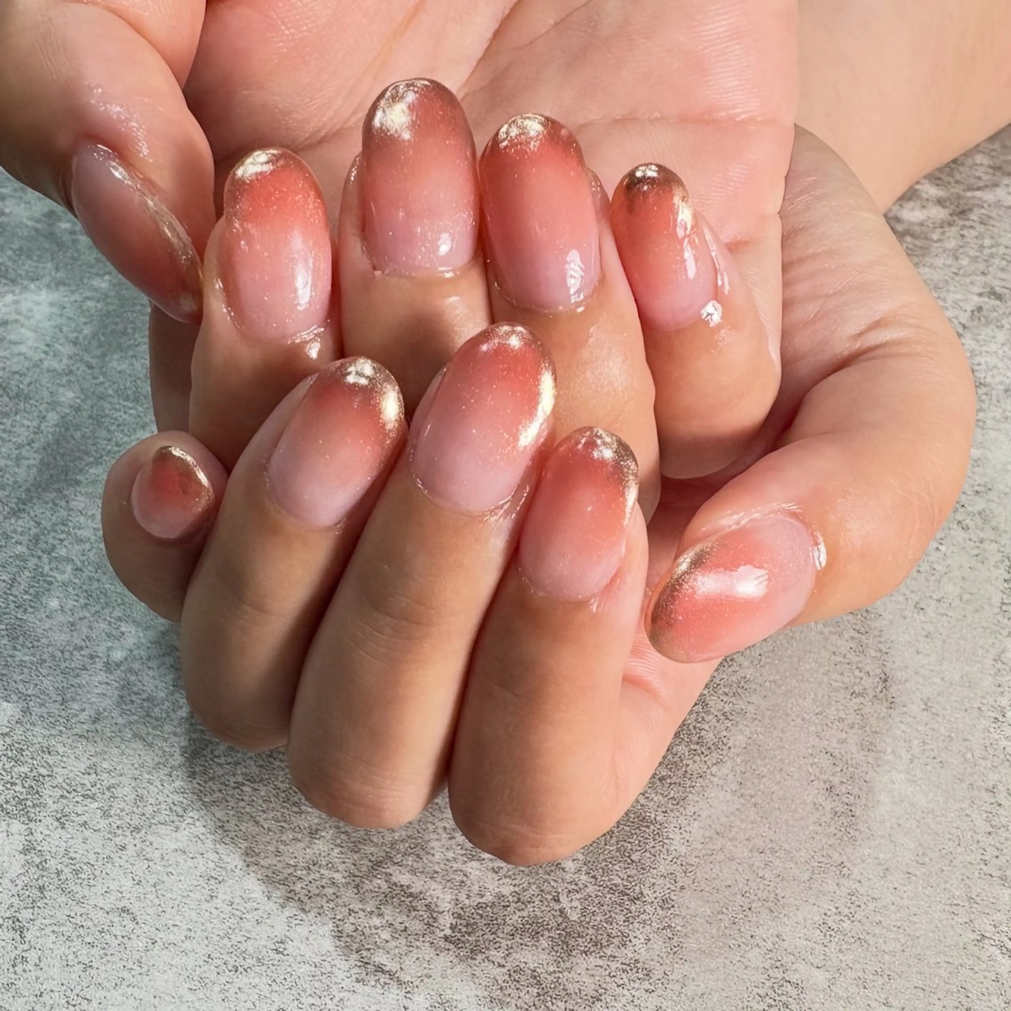 ネイル グラデーション ミラーネイル 諌山 順恵のネイルデザイン