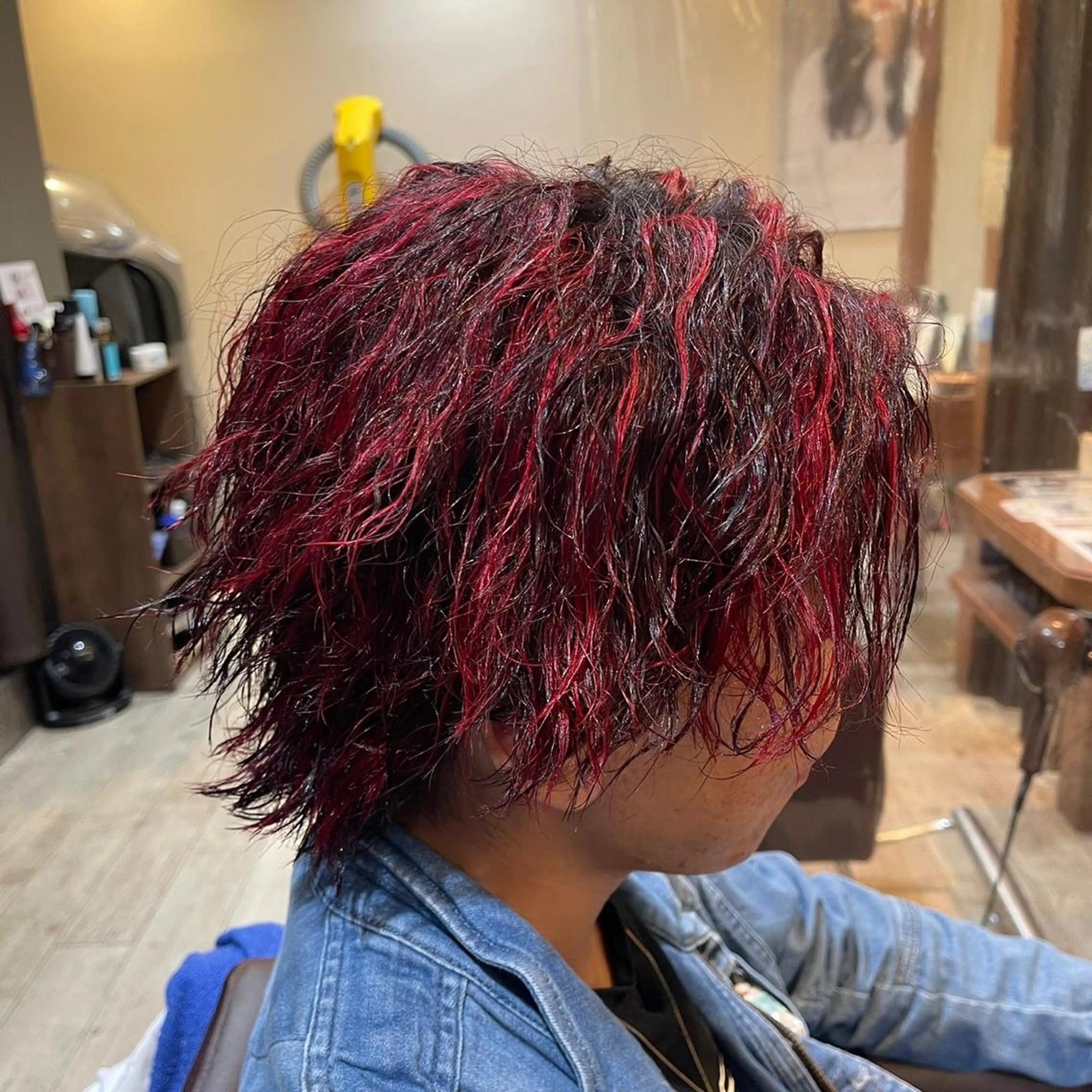 ミディアム カラー パーマ メンズ 樽川翔/フェザーパー マ/シャドウパーマのヘアスタイル