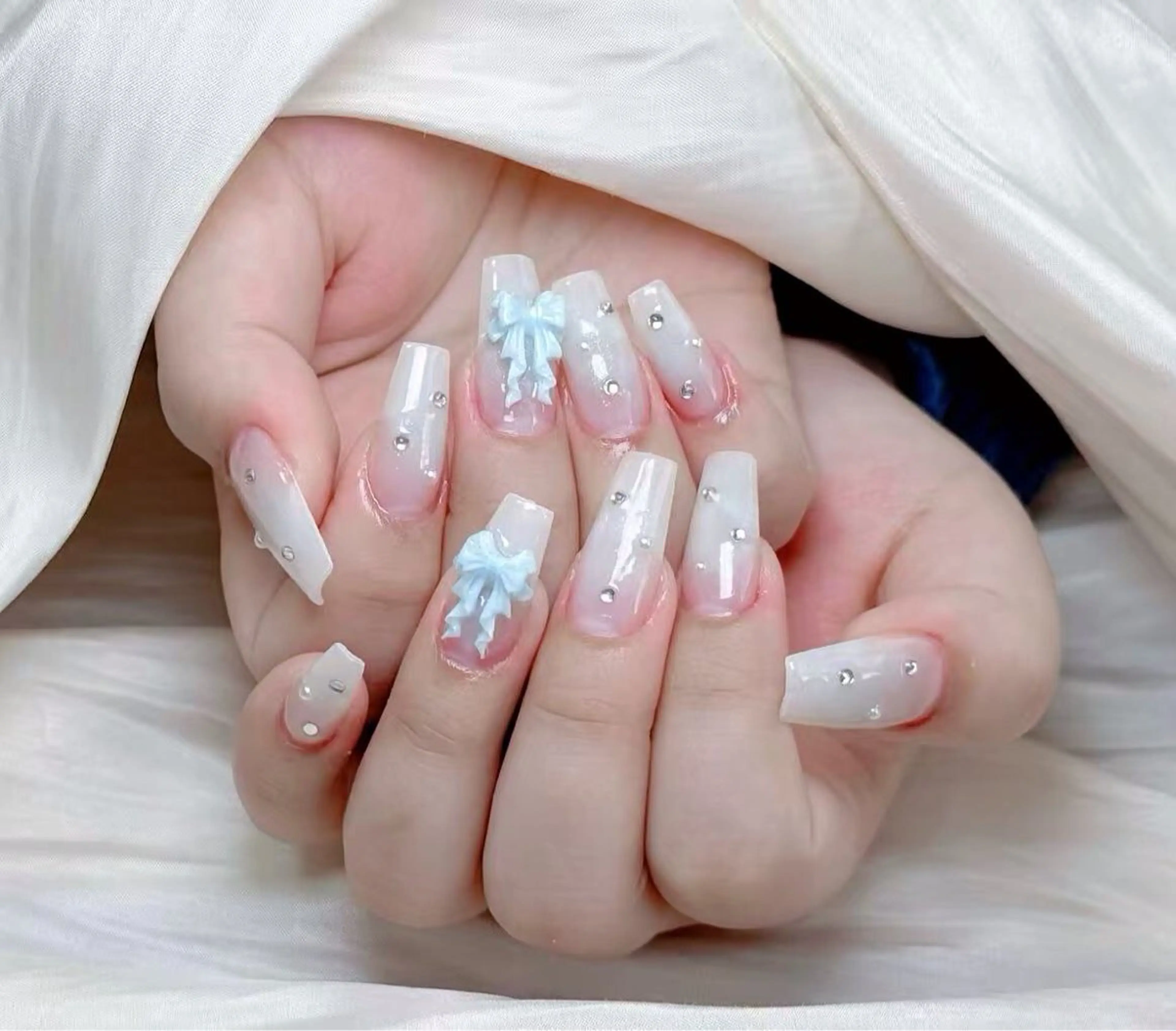 ネイル 小 雨のネイルデザイン