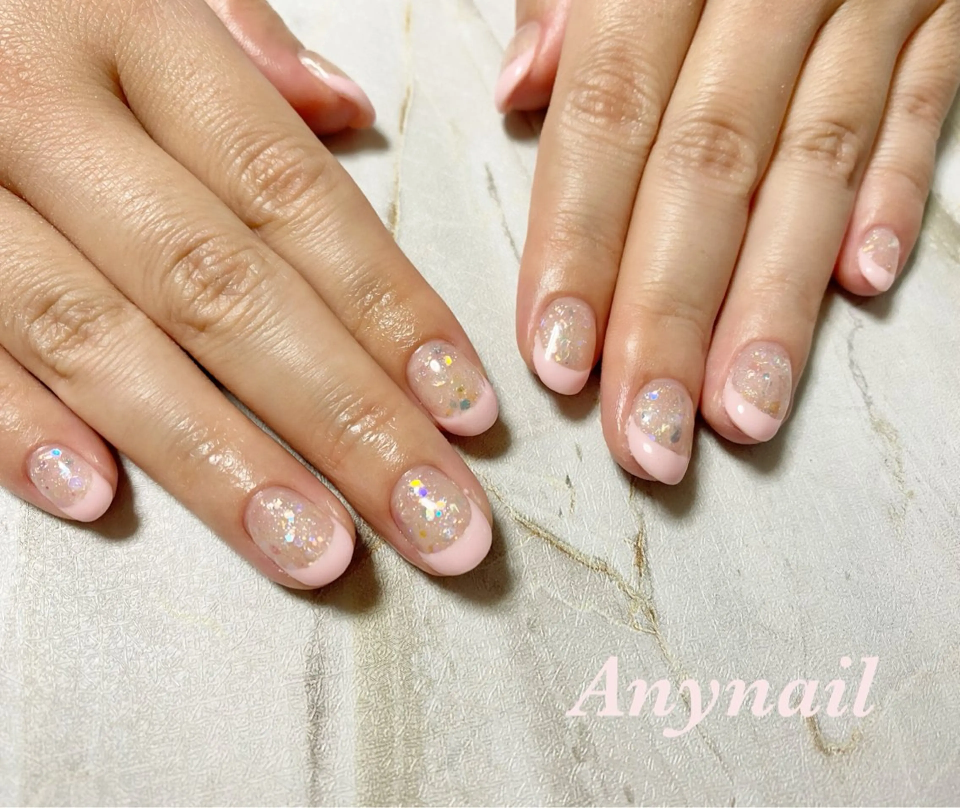 ネイル オーロラネイル ブルー フレンチネイル キラキラネイル ピンク ハンドネイル 岩澤 恵子のネイルデザイン