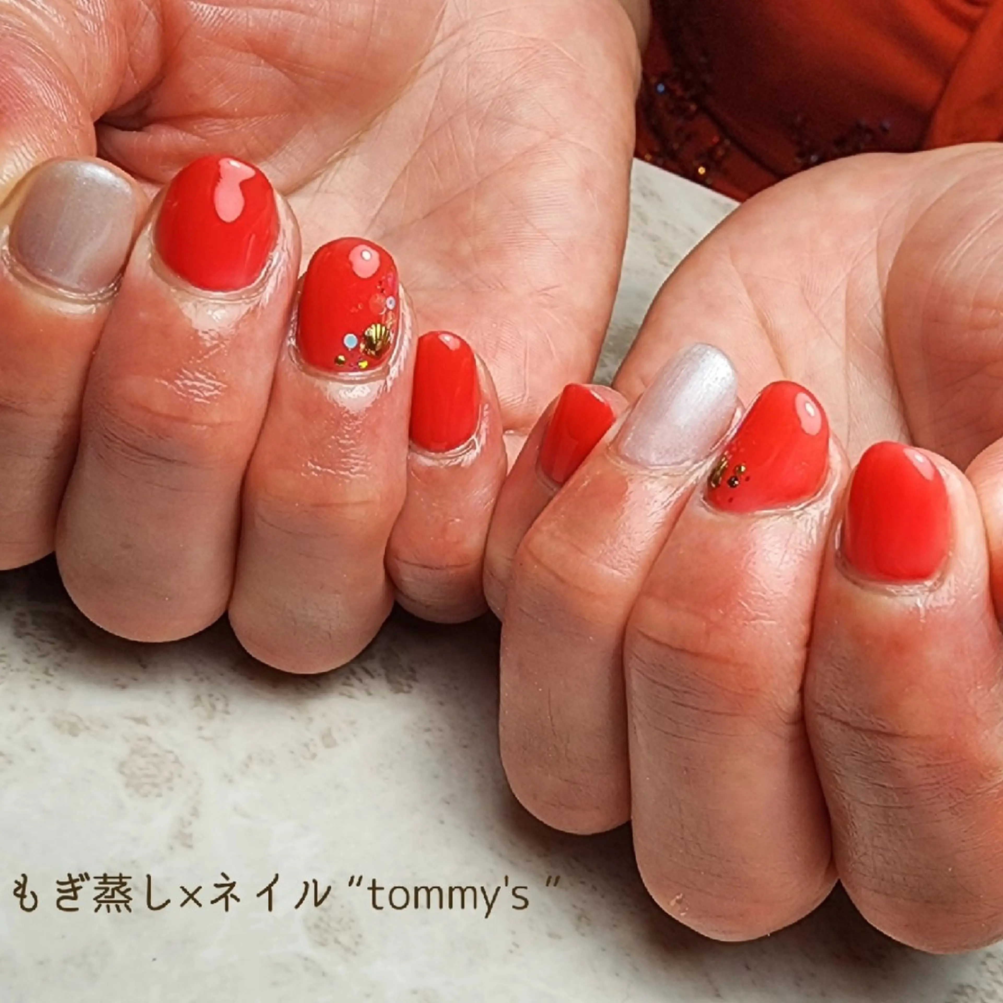 ネイル アートネイル ジェルネイル ラメ(グリッター) ミラーネイル ワンカラーネイル ハンドネイル tommy's nail所属・福岡/若よもぎ蒸し 全身美容が叶うサロンのネイルデザイン