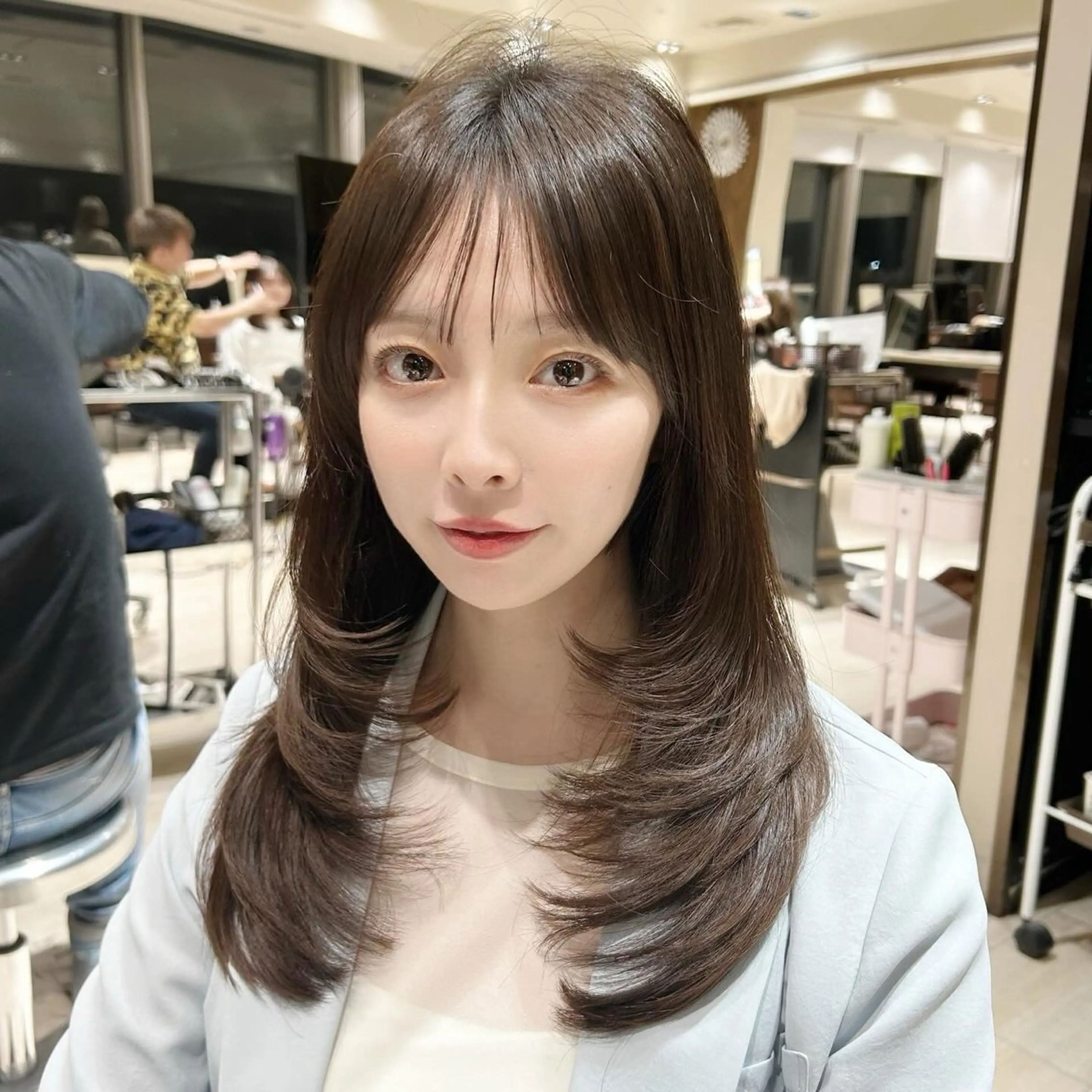 セミロング カット ヘアカラー トリートメント 🎀大竹美侑／顔まわ りカット／レイヤーのヘアスタイル