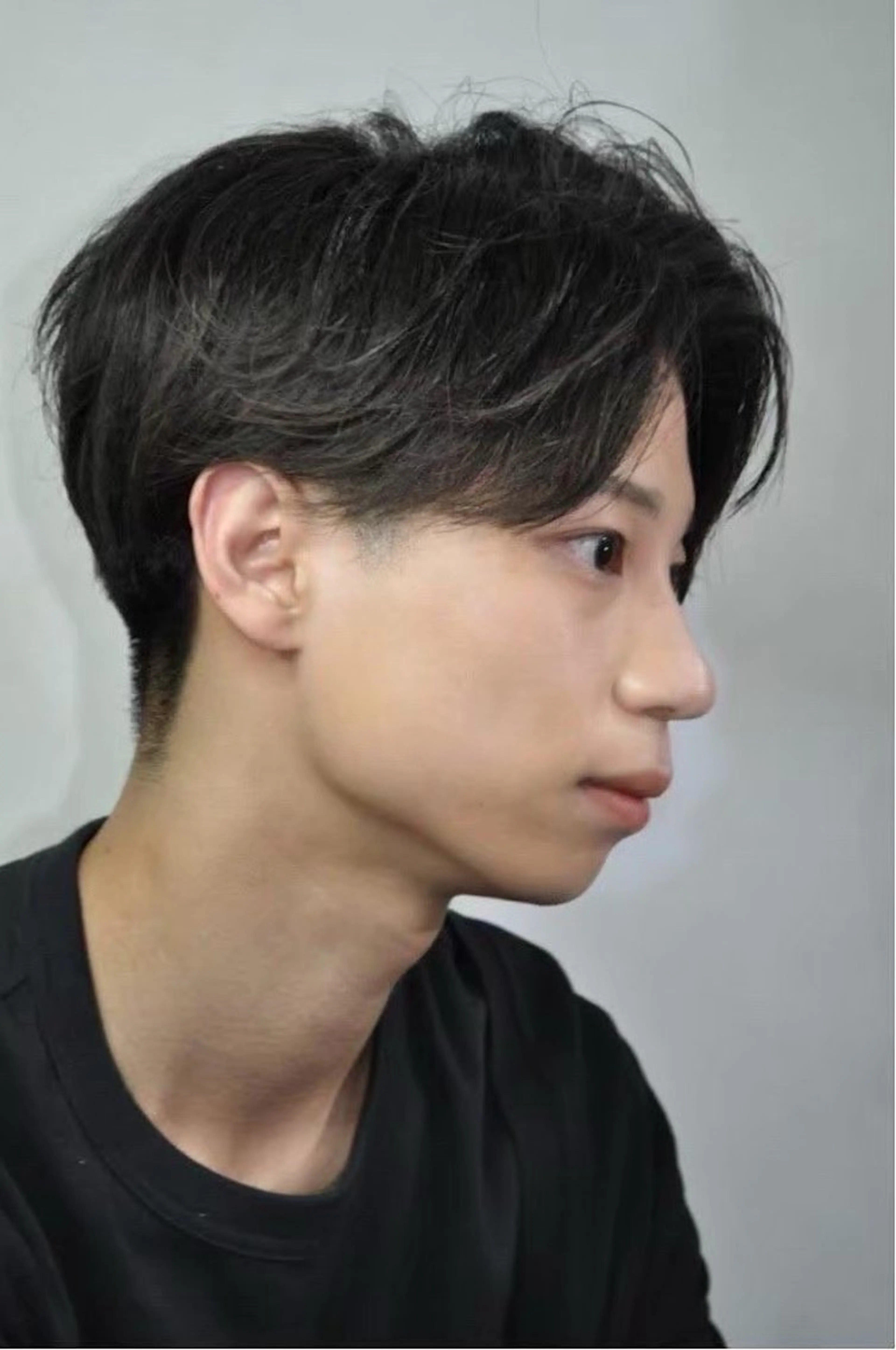 ミディアム 西脇 杏奈のヘアスタイル
