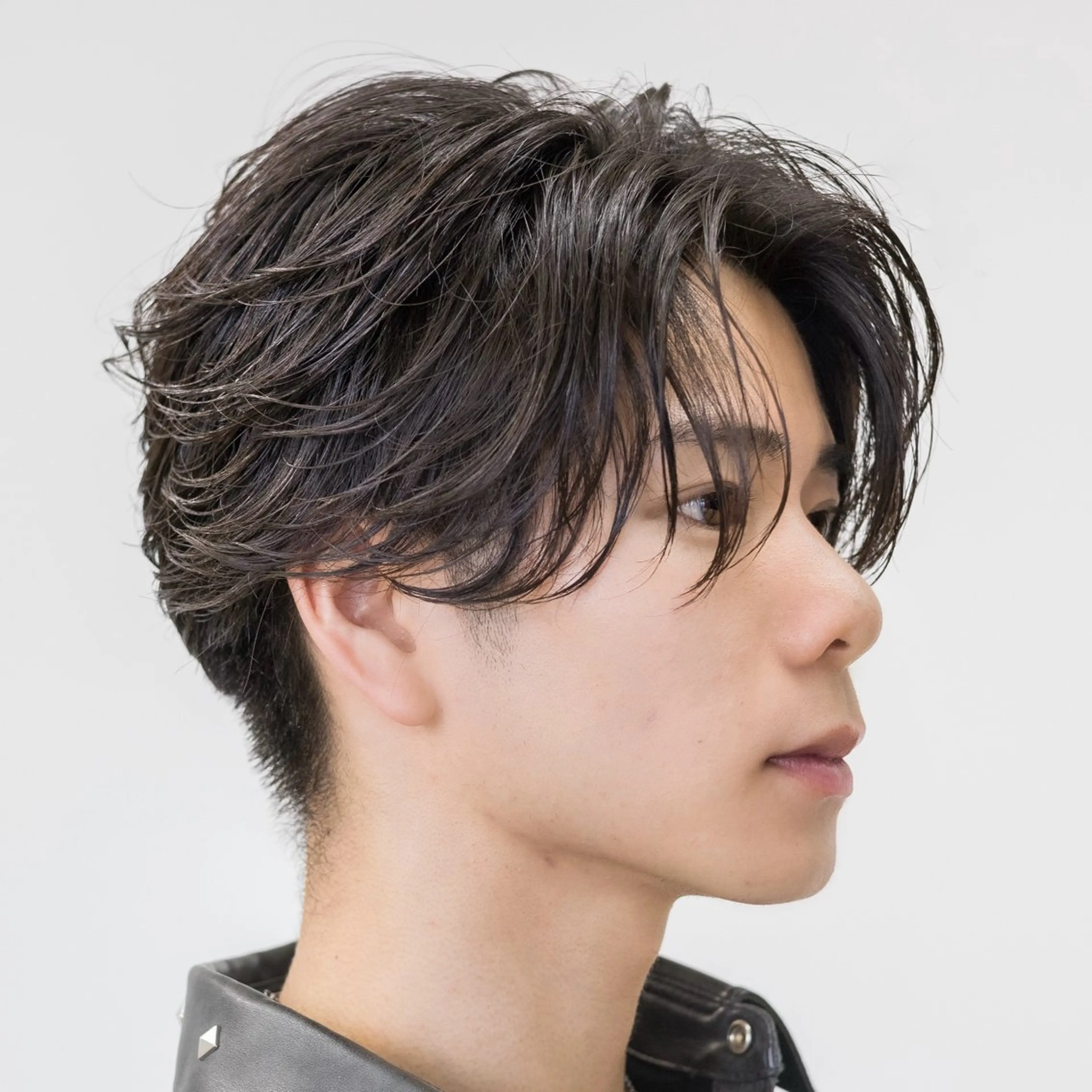 ショート パーマ メンズ フェザーパーマ メンズパーマ ニュアンスパーマ フェザーパーマ職人 🪶ryosukeのヘアスタイル