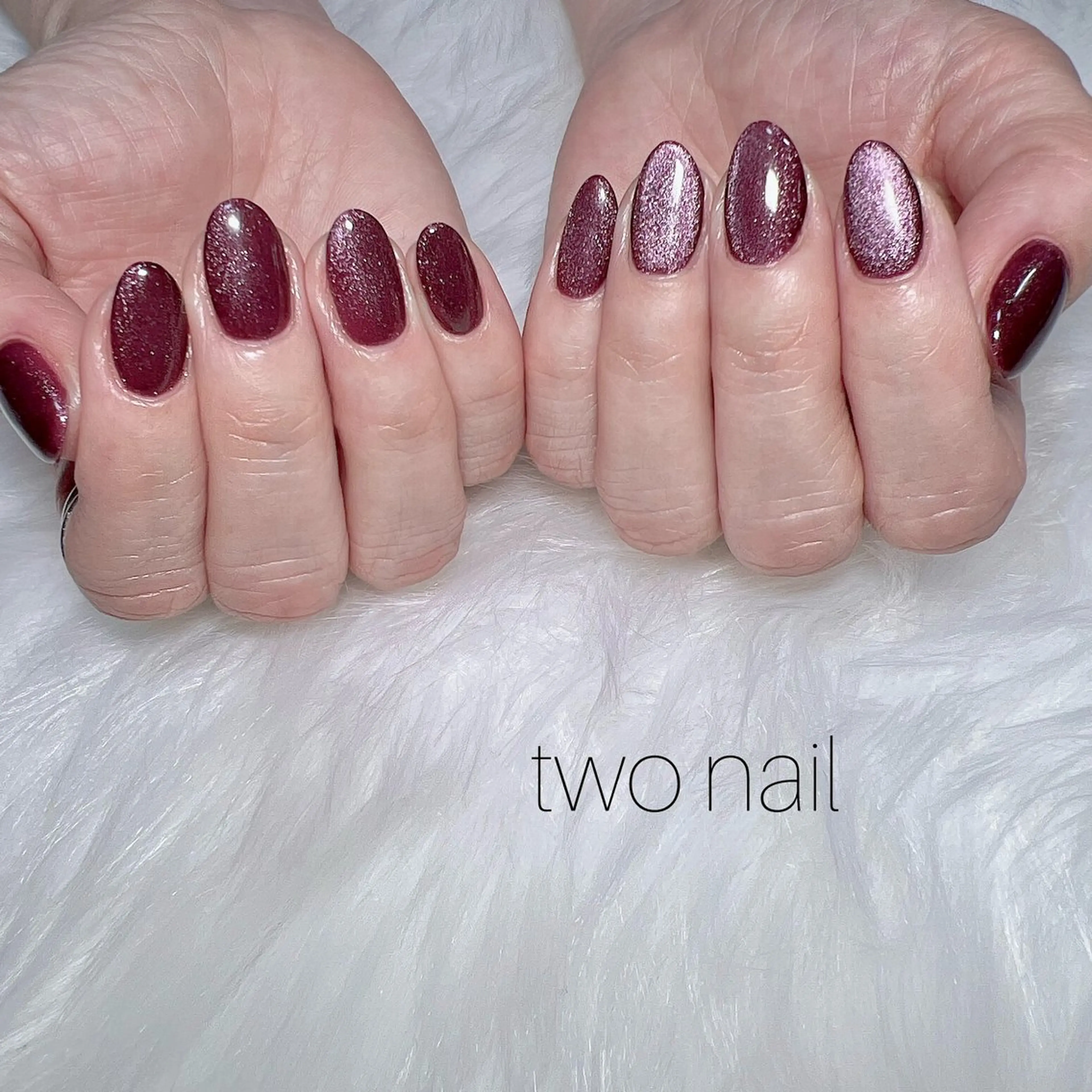 ネイル キラキラネイル マグネットネイル ネイルチップ ホワイト ハンドネイル two nailのネイルデザイン