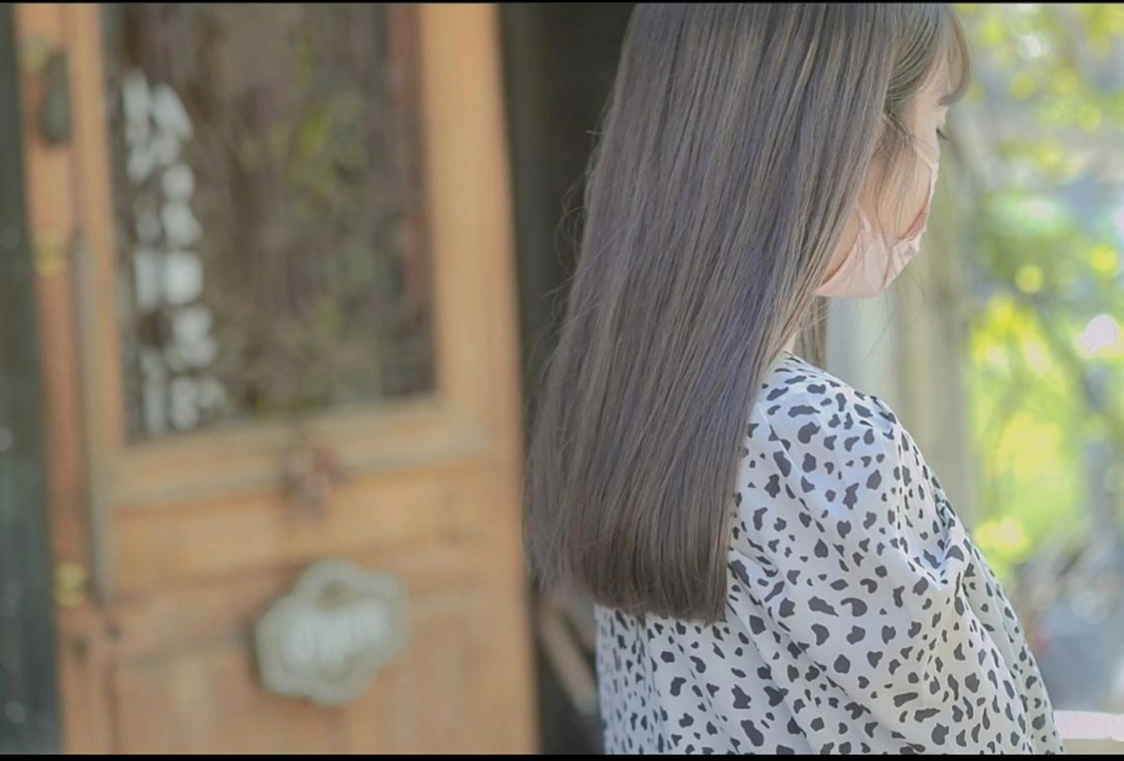 ロング カラー ブリーチ ケアブリーチ ダブルカラー シルバー 髪質改善 安藤悠里/ハイトーン /デザインカラーのヘアスタイル