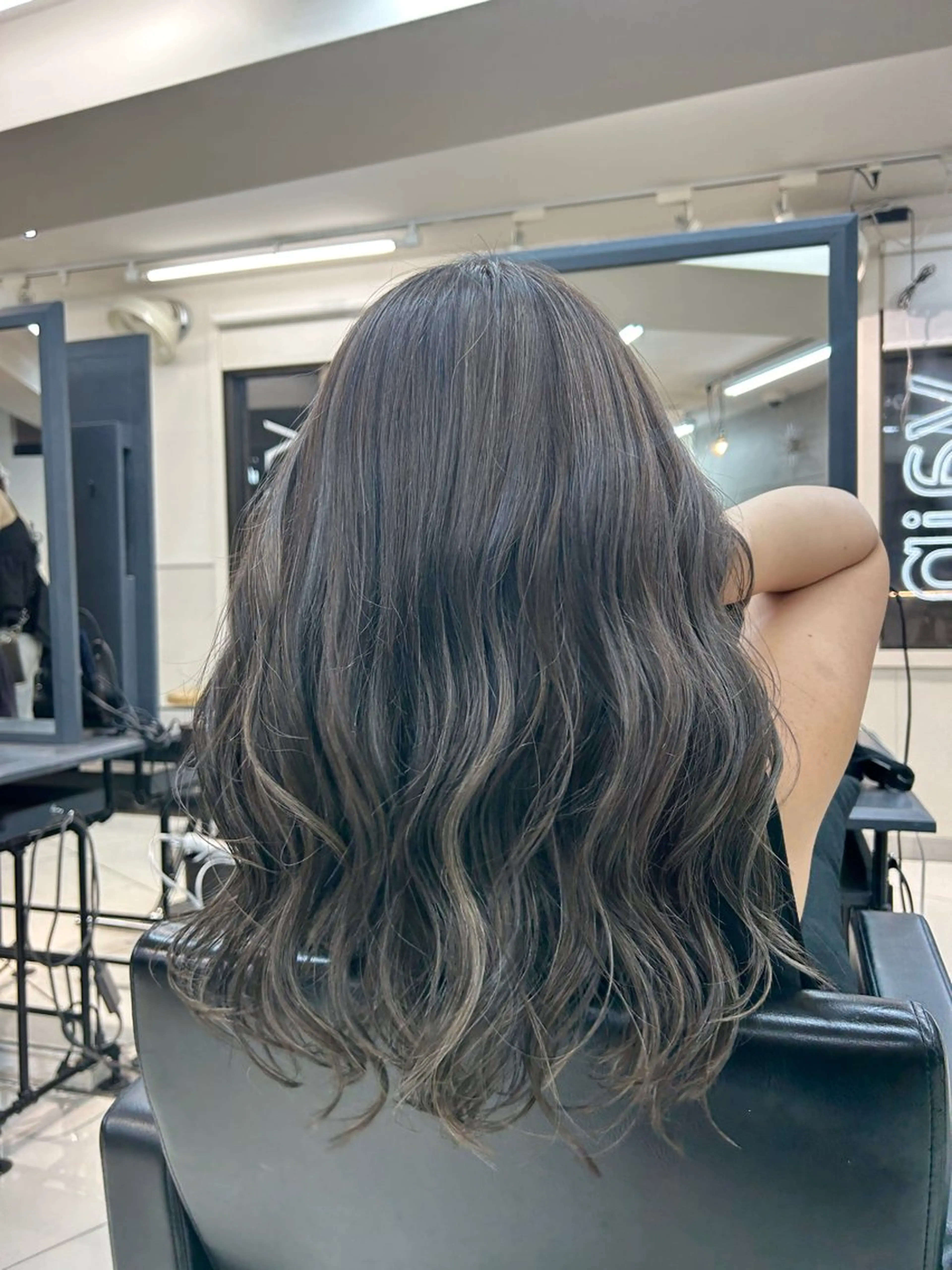 ロング ハイライト くびれボブ特化✨/ レイヤーボブ/渋谷のヘアスタイル
