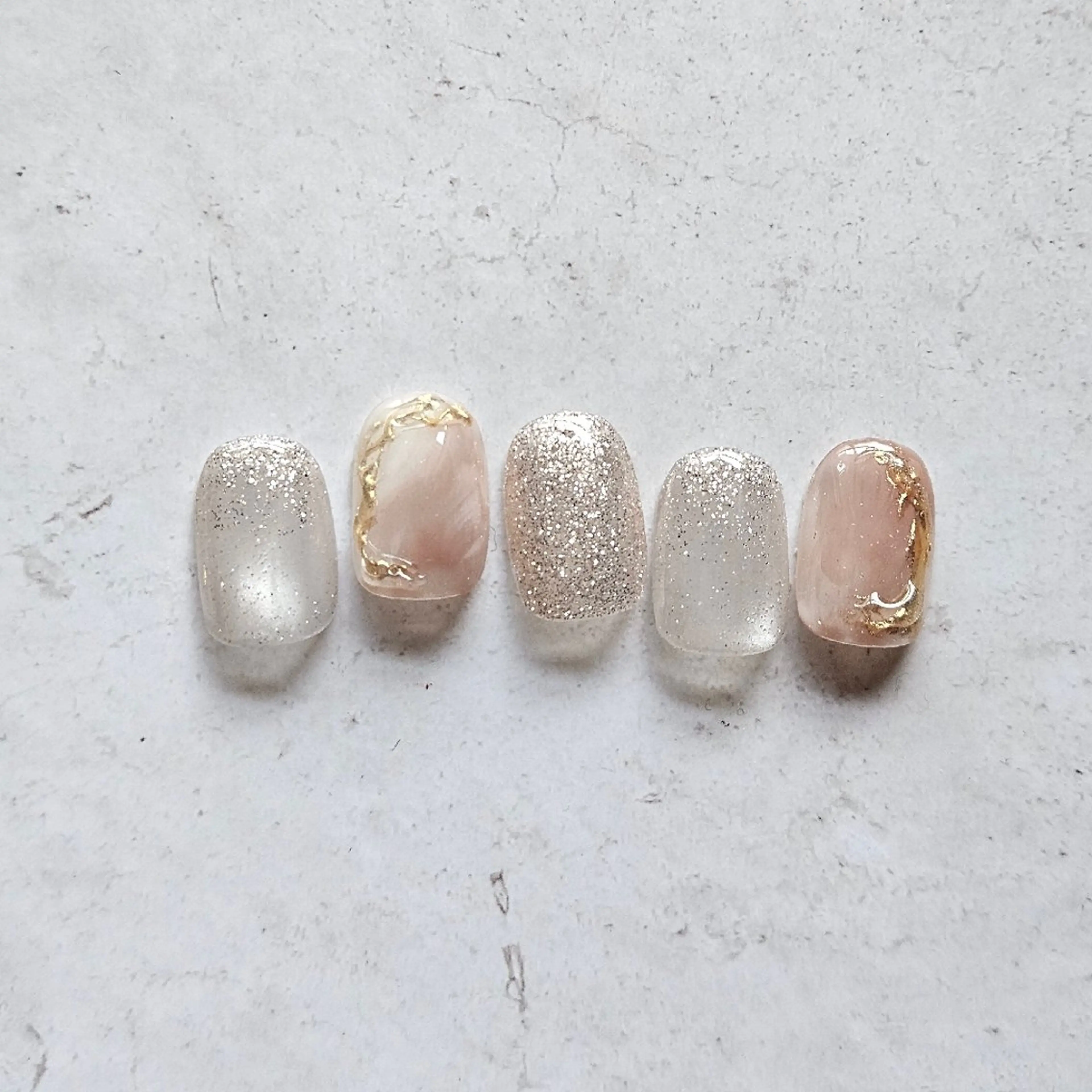 ネイル キラキラネイル ピンク ハンドネイル Nailsalon manoのネイルデザイン