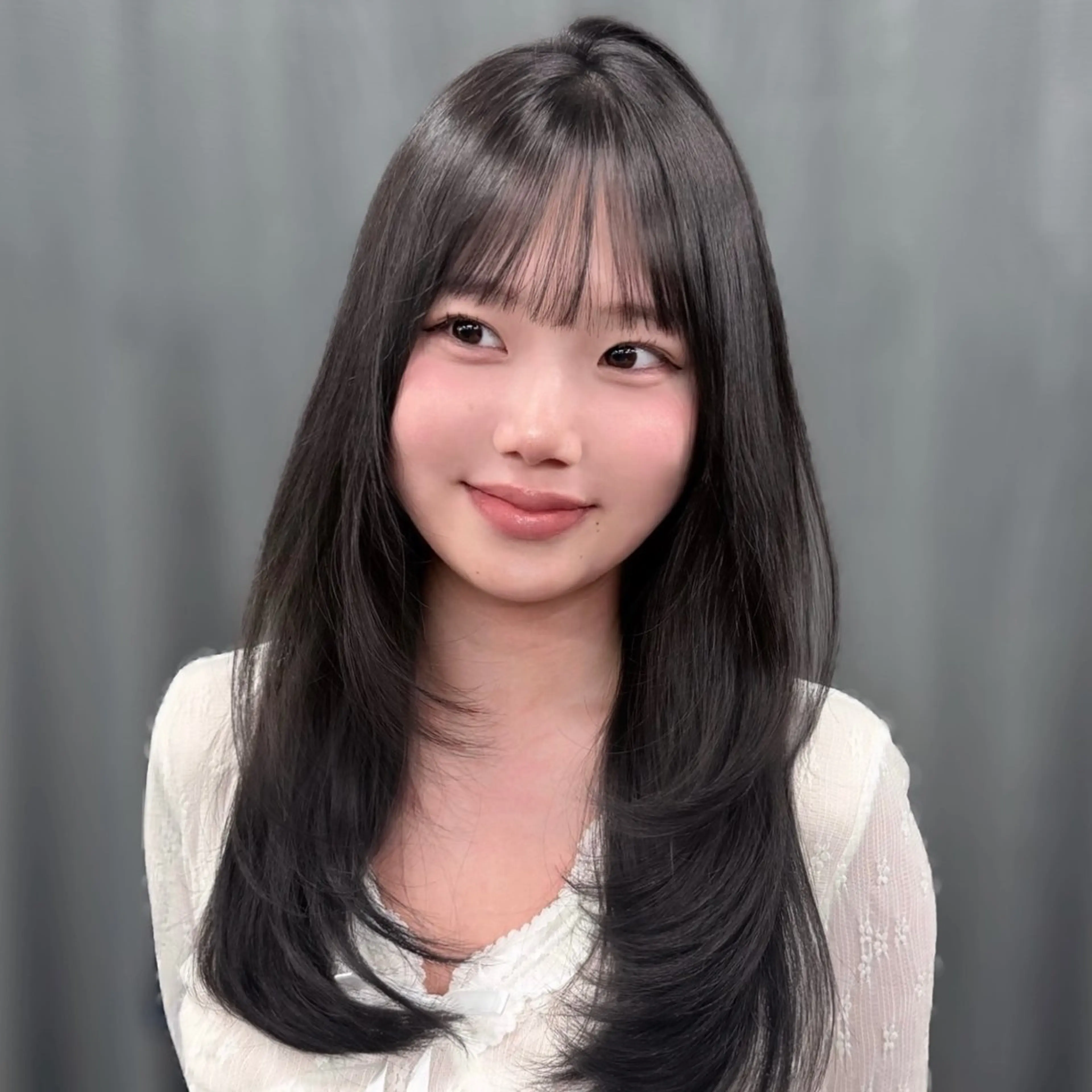 ロング レイヤーカット LEPIA所属・𝜗𝜚HIRARA ⟡LEPIAのマツエク・マツパデザイン