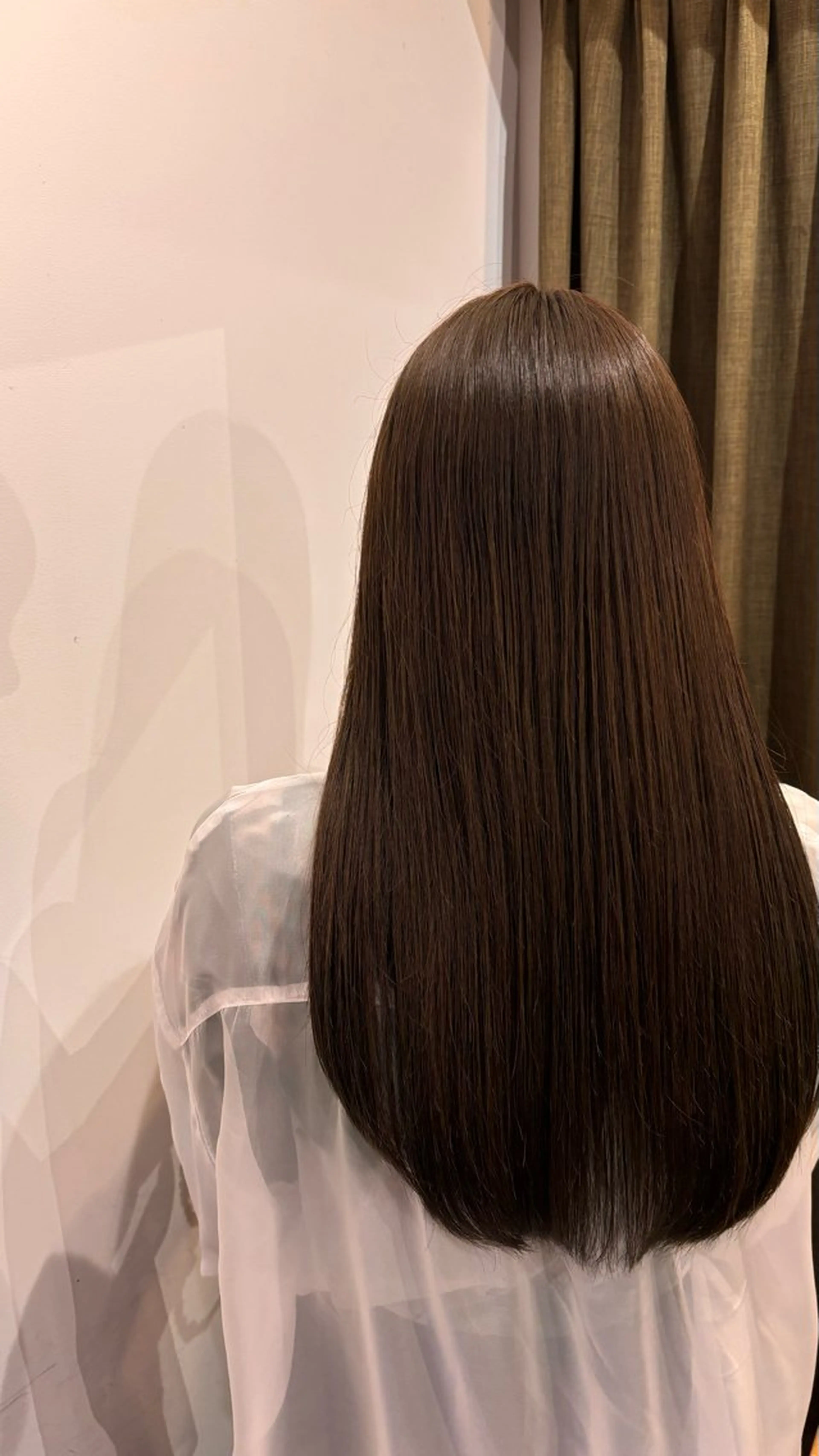 ロング 平出 千尋のヘアスタイル