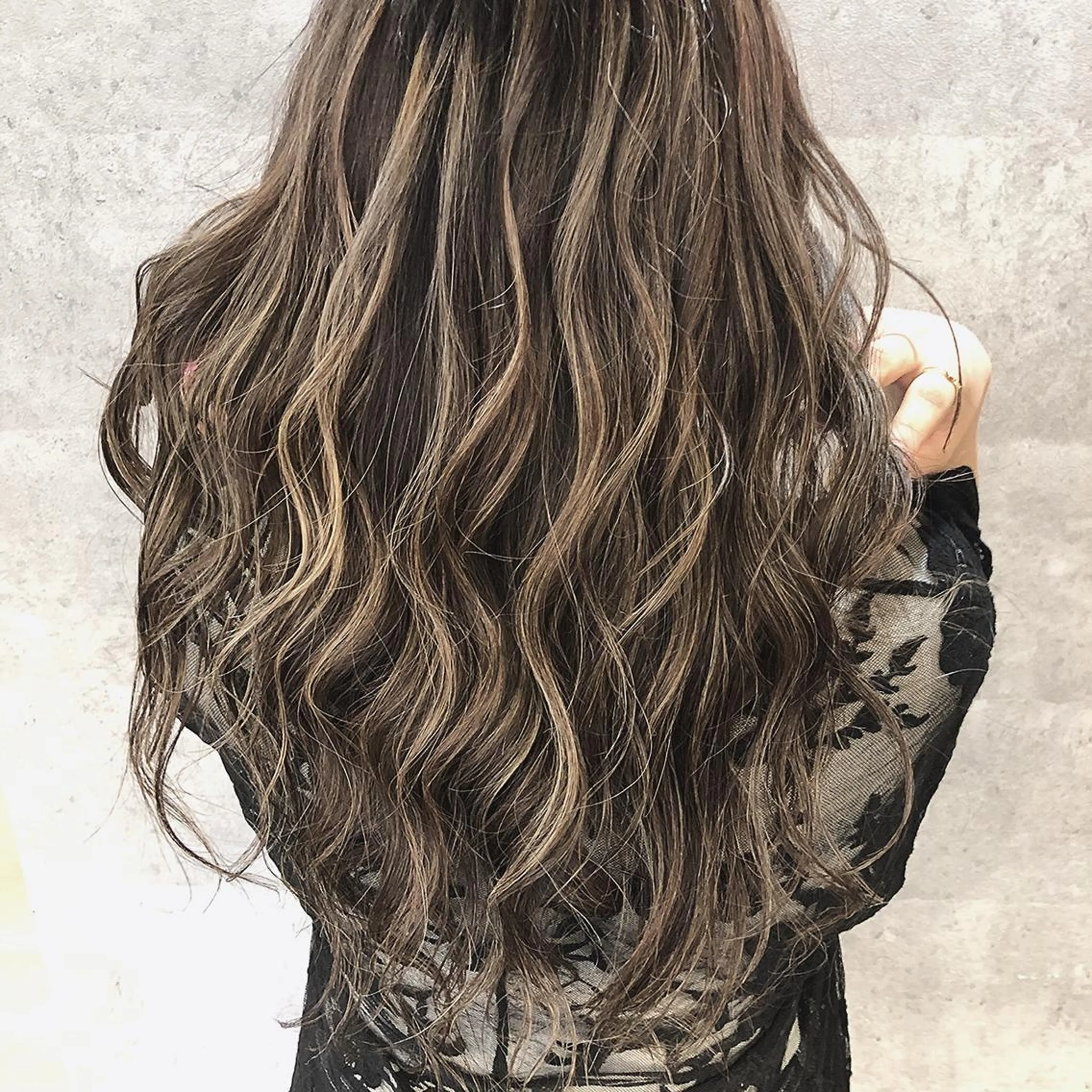 ロング カラー ハイライトカラー ハイライト MiL所属・✨ハイトーン✨ 濱田知孝のヘアスタイル