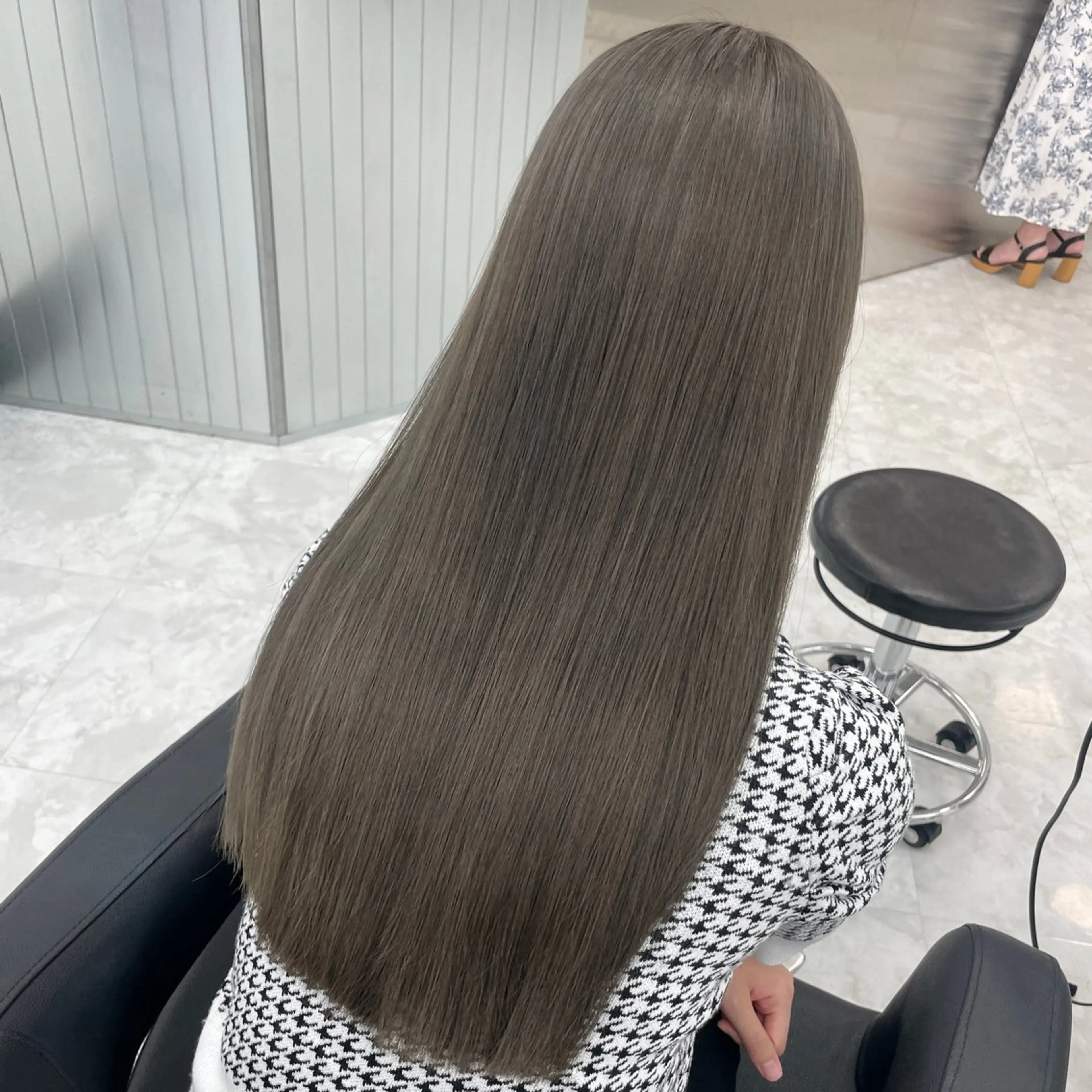 セミロング カット MOE 福岡韓国ヘア✧︎のヘアスタイル