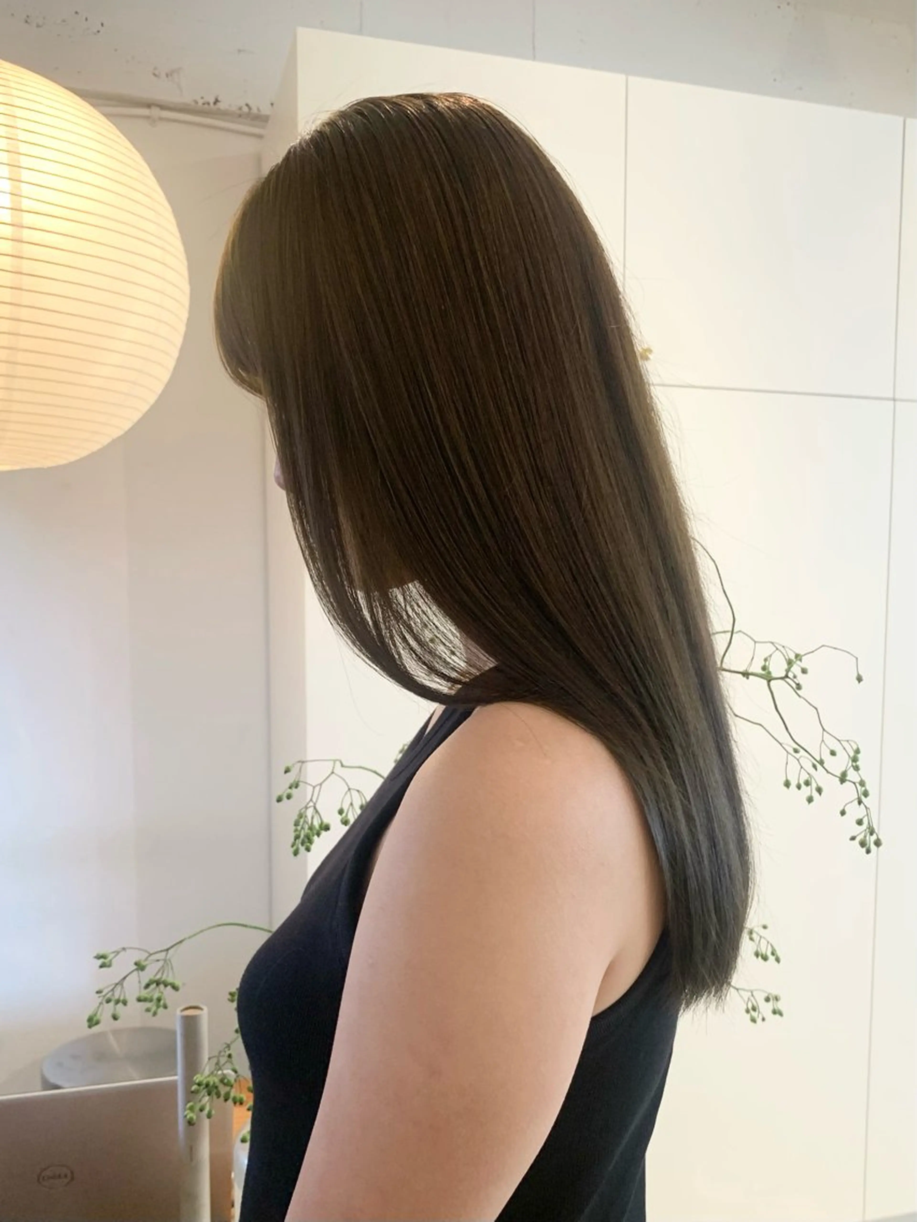 ロング カラー 透明感カラー グレージュ カット ヘアカラー トリートメント 落合希 Olivebeigeのヘアスタイル