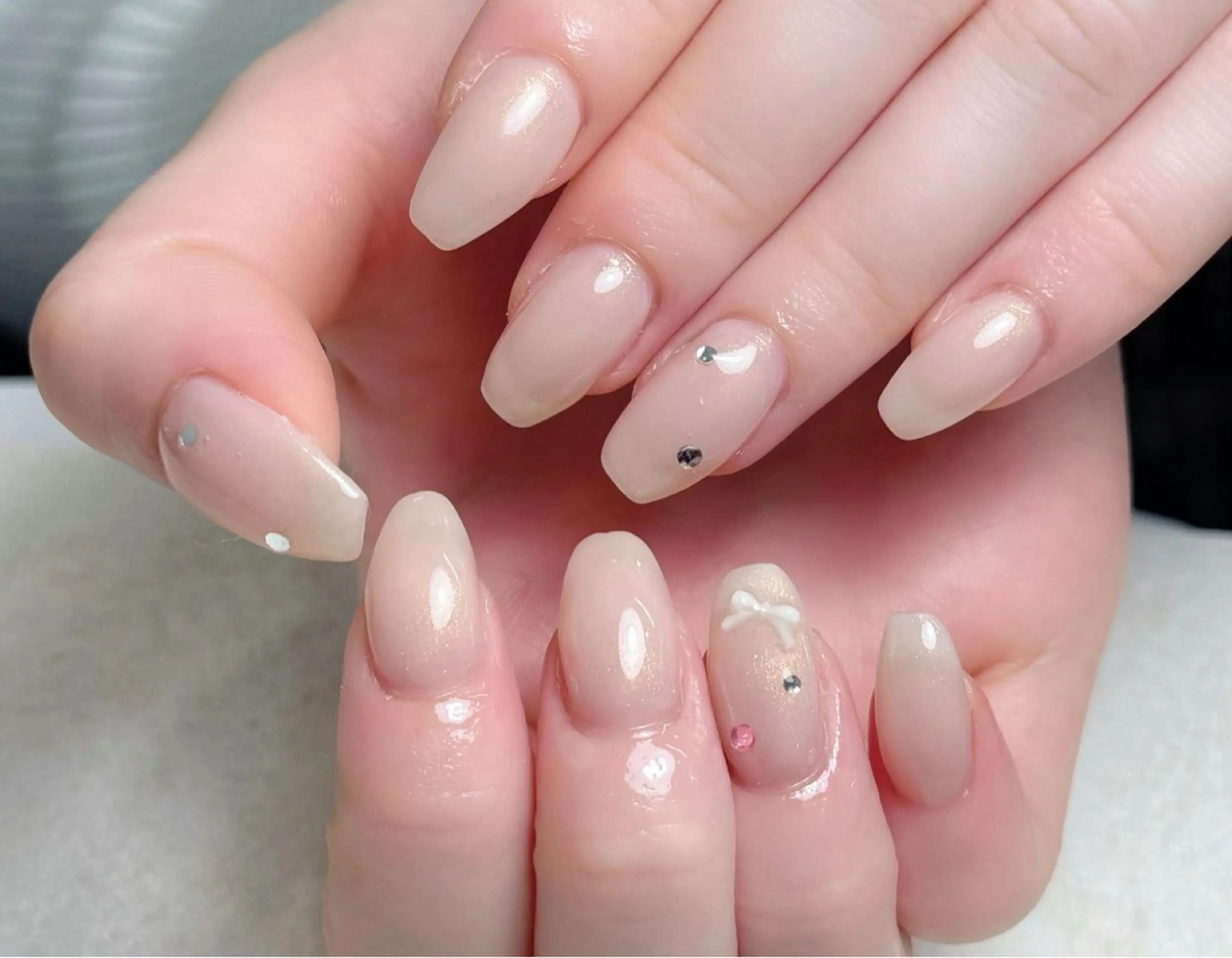 ネイル チークネイル 長さ出し フレンチネイル グラデーション キラキラネイル 中野駅から2分 MEO NAILのネイルデザイン