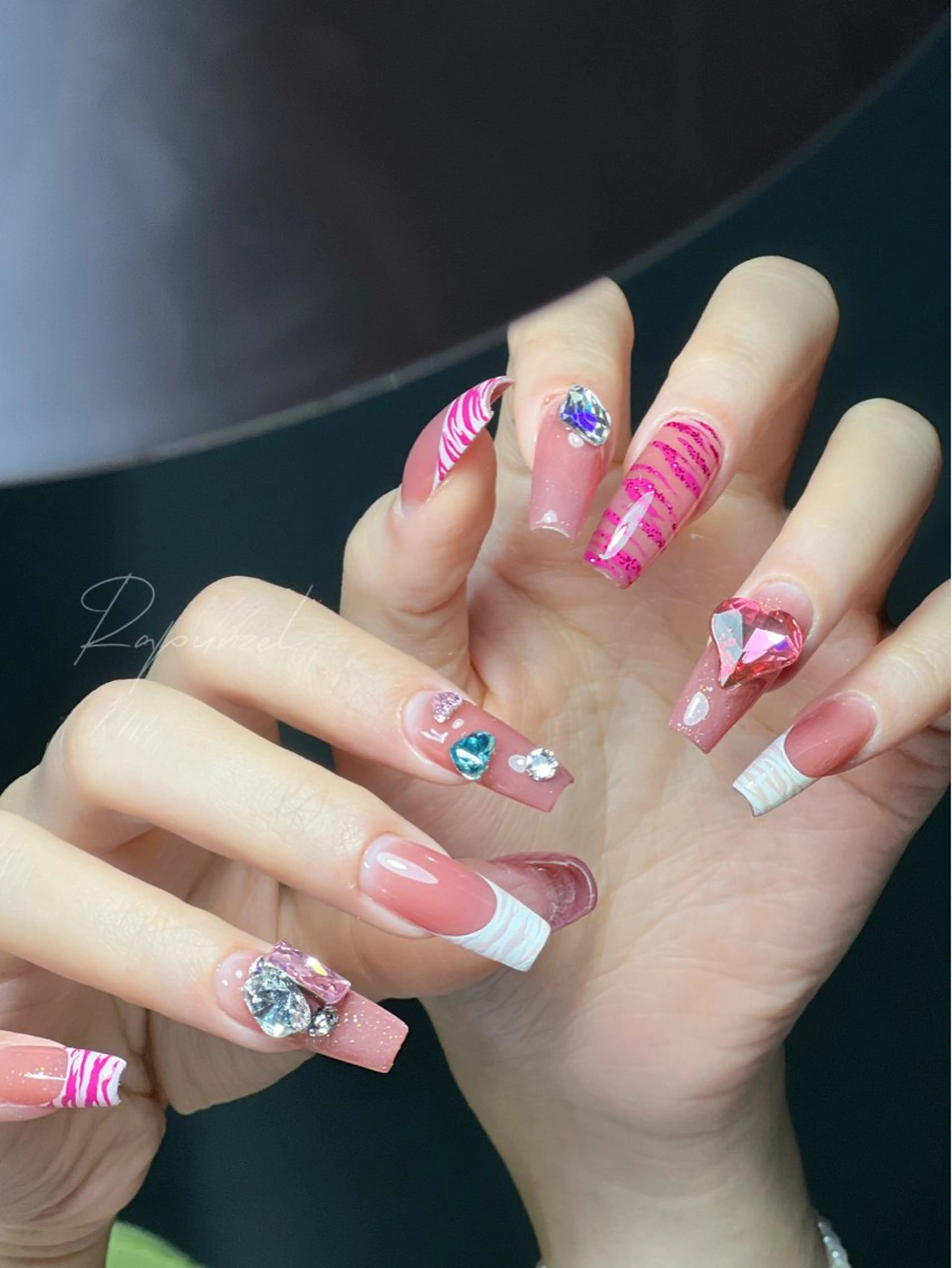 メンズ ネイル ハンドネイル Bloom スカルプ専門店のネイルデザイン