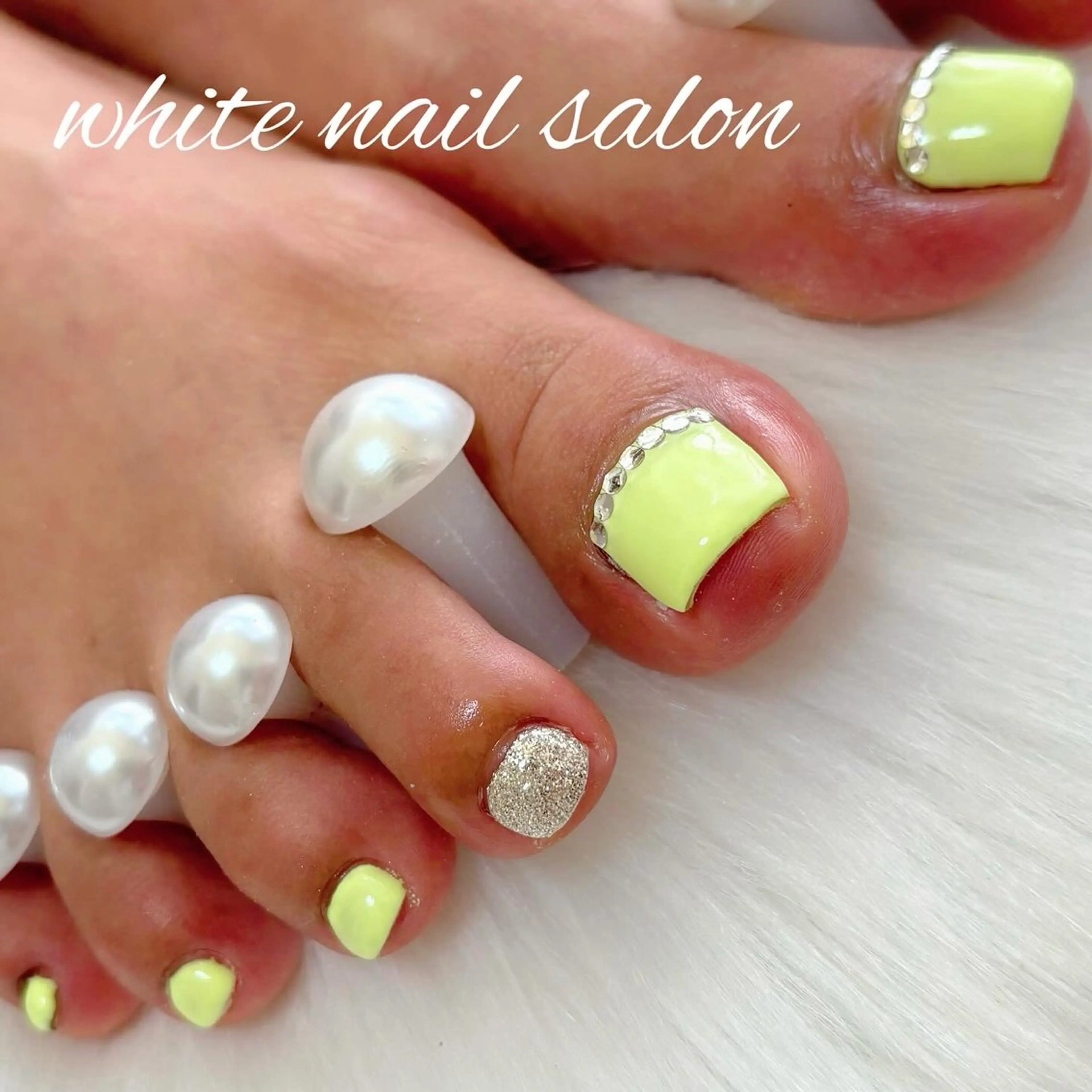 ネイル フットネイル フットネイル white nail salonのネイルデザイン