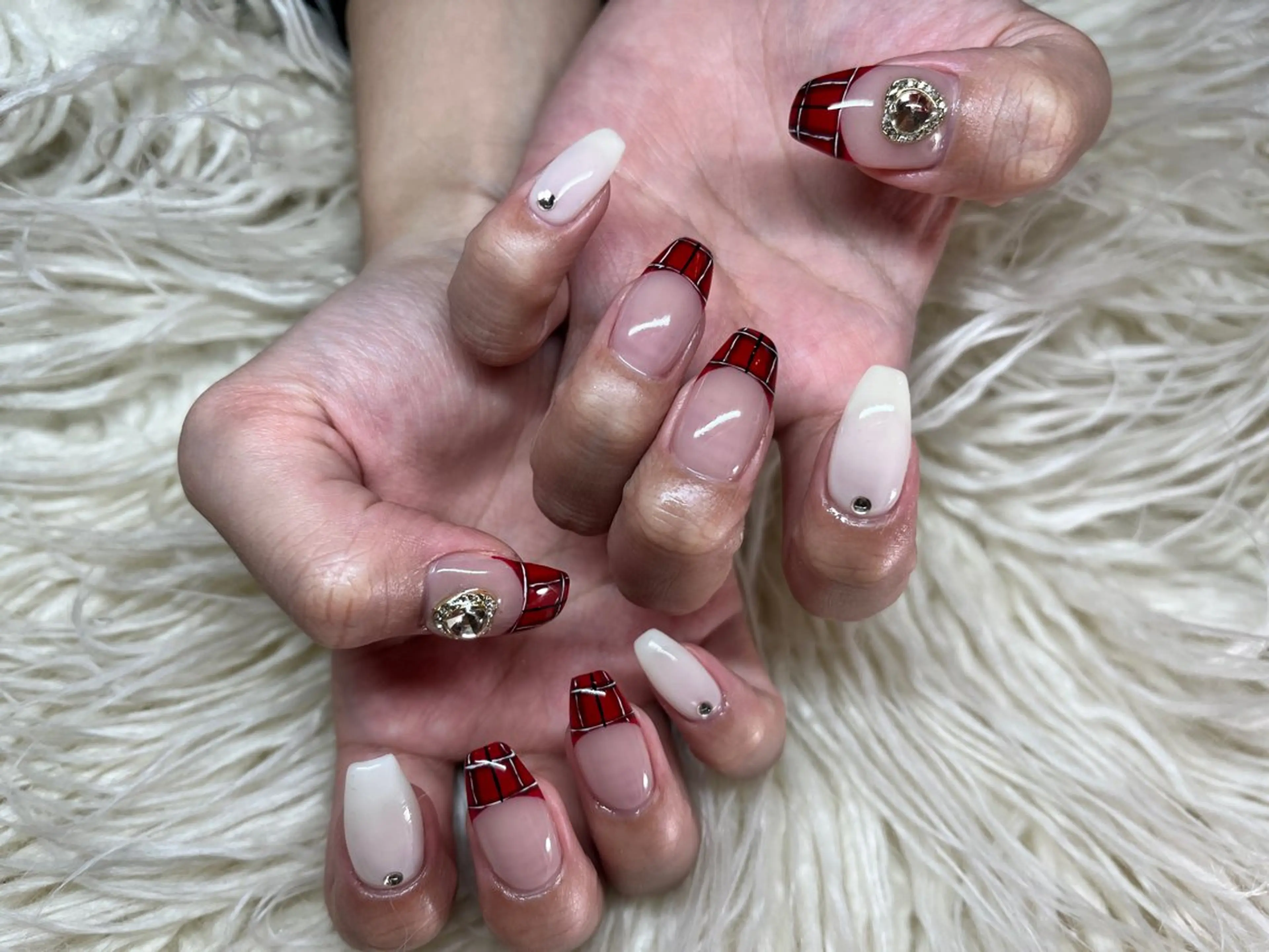 ネイル フレンチネイル ハンドネイル フットネイル Nail salon LuaRのネイルデザイン