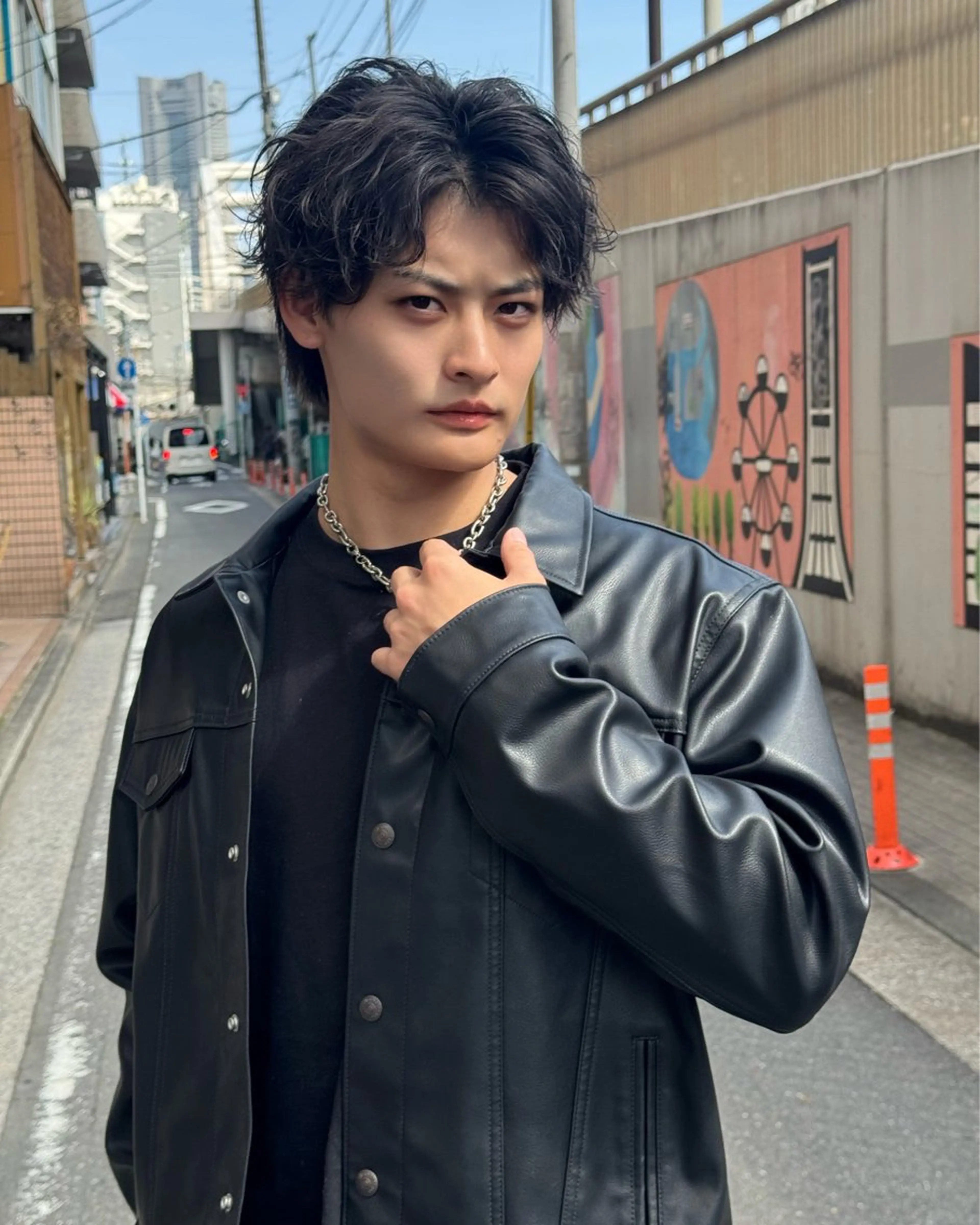 メンズ 曲がる縮毛矯正 センターパート/翼のヘアスタイル