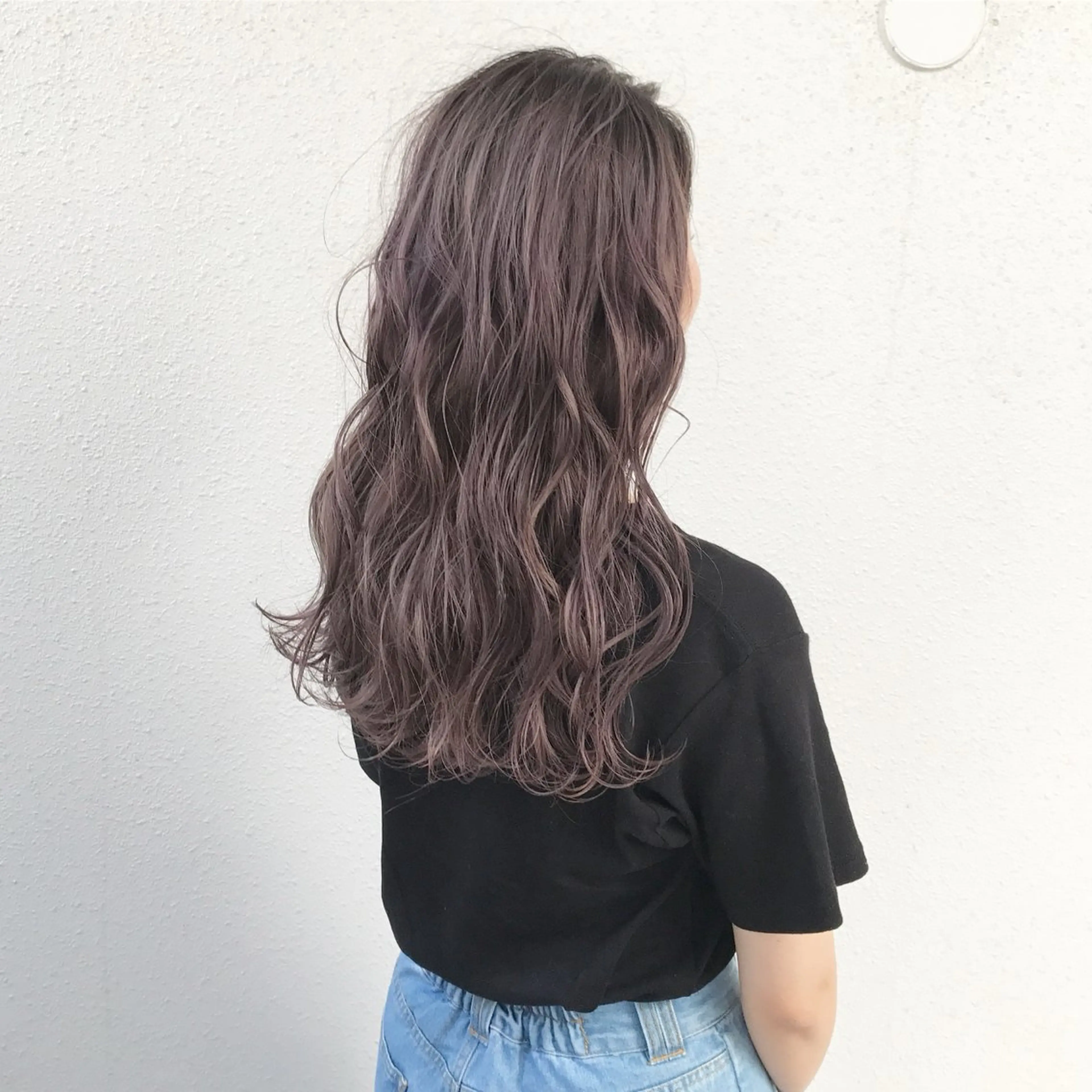 ロング カラー ブリーチ ラベンダーカラー ヘアカラー トリートメント CHERIEブリーチ ダブルカラー 天神のヘアスタイル