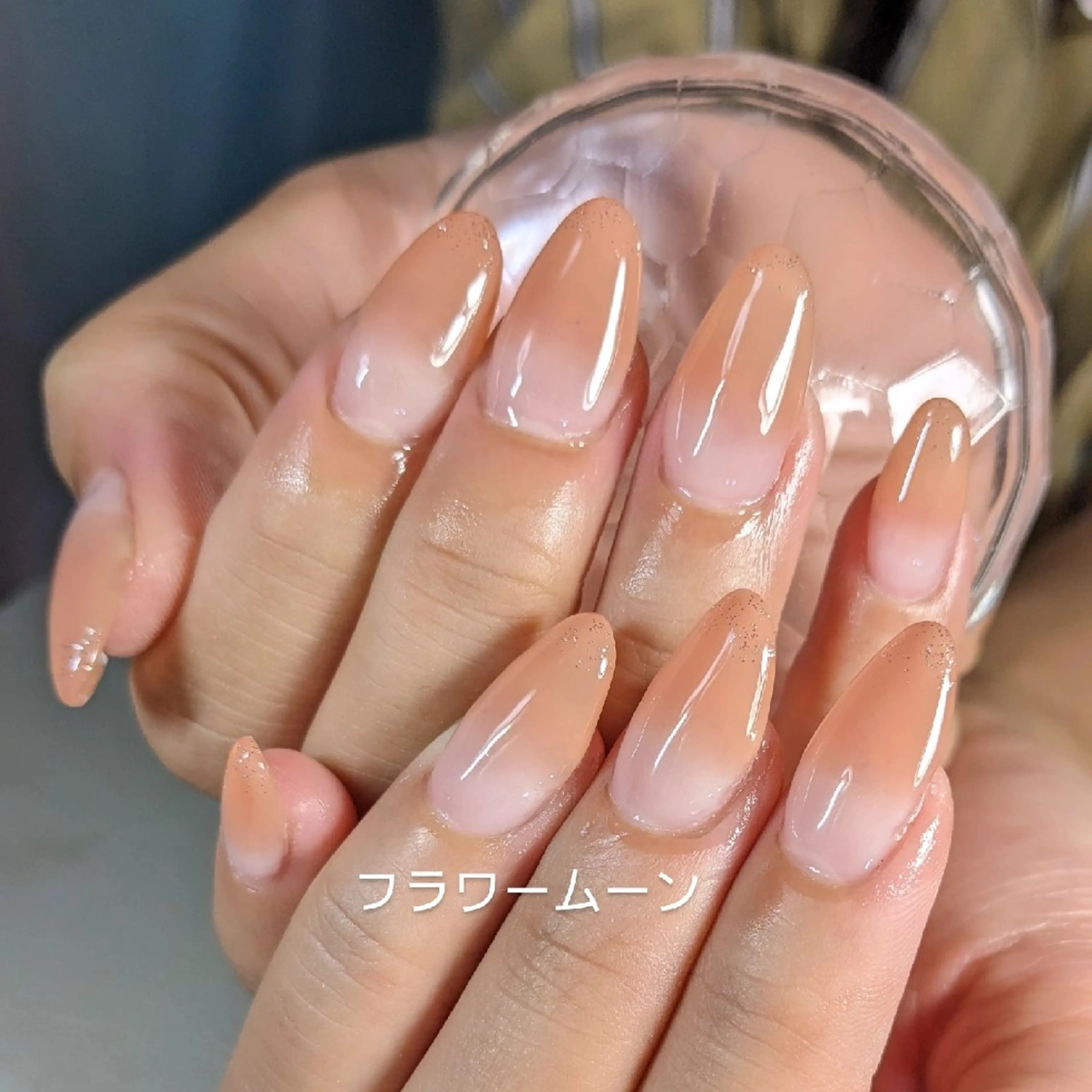 ネイル グラデーション フラワー ムーンのネイルデザイン
