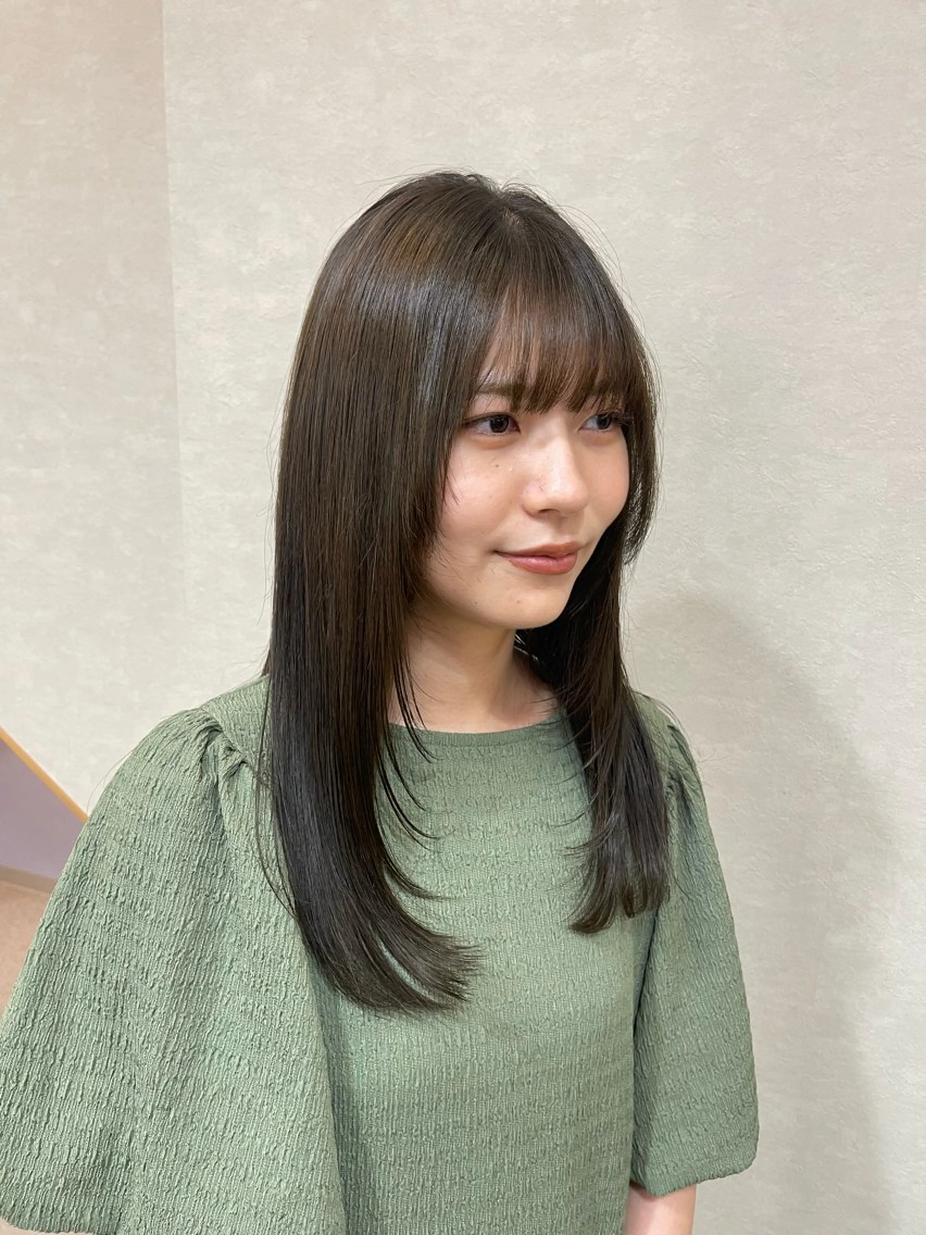 ロング レイヤーカット 山口 美咲のヘアスタイル
