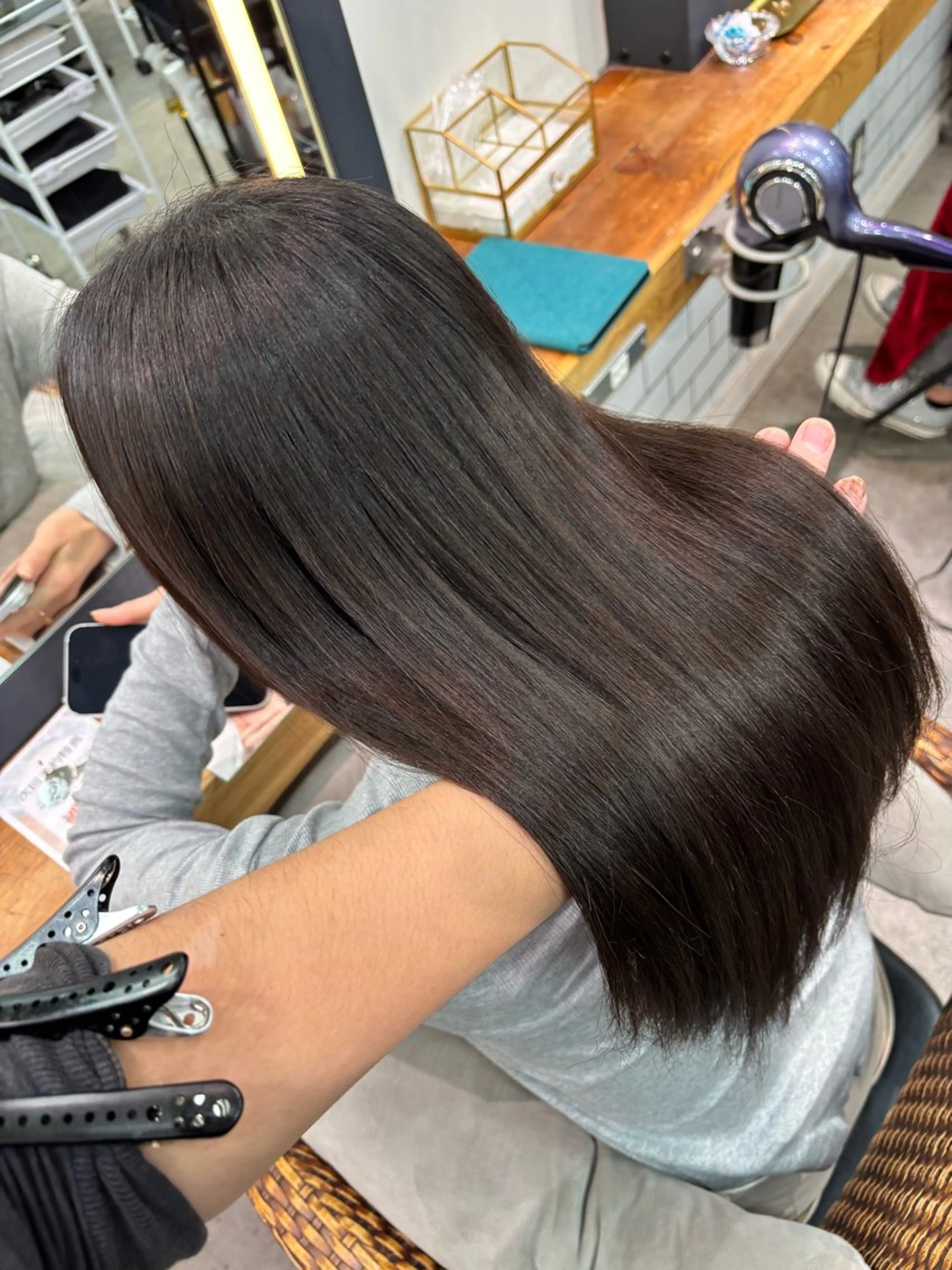 ロング 縮毛矯正 似合う赤み消しカラー ＊こうき［恵比寿］のヘアスタイル