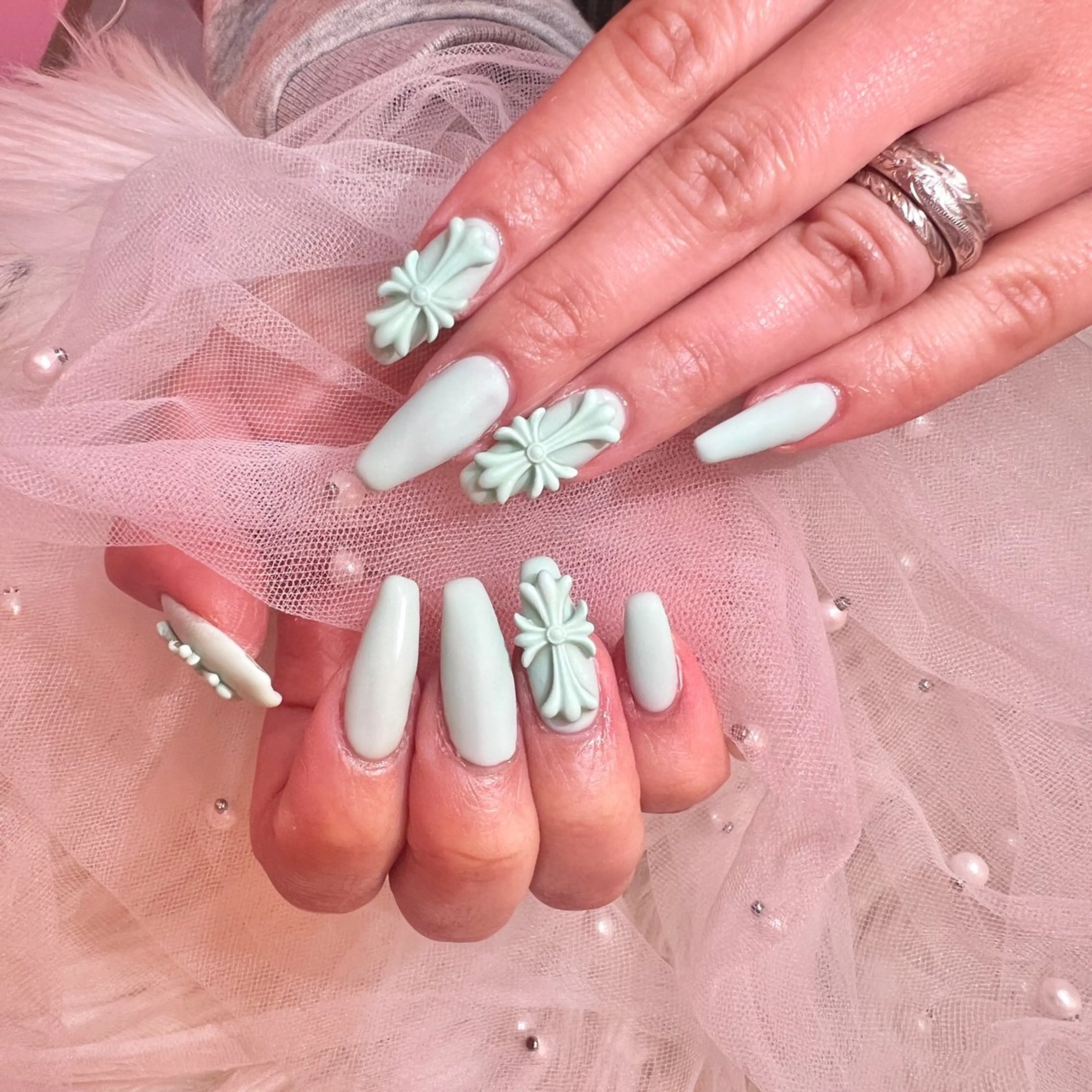 ネイル ハンドネイル KIREIE NAILSのネイルデザイン