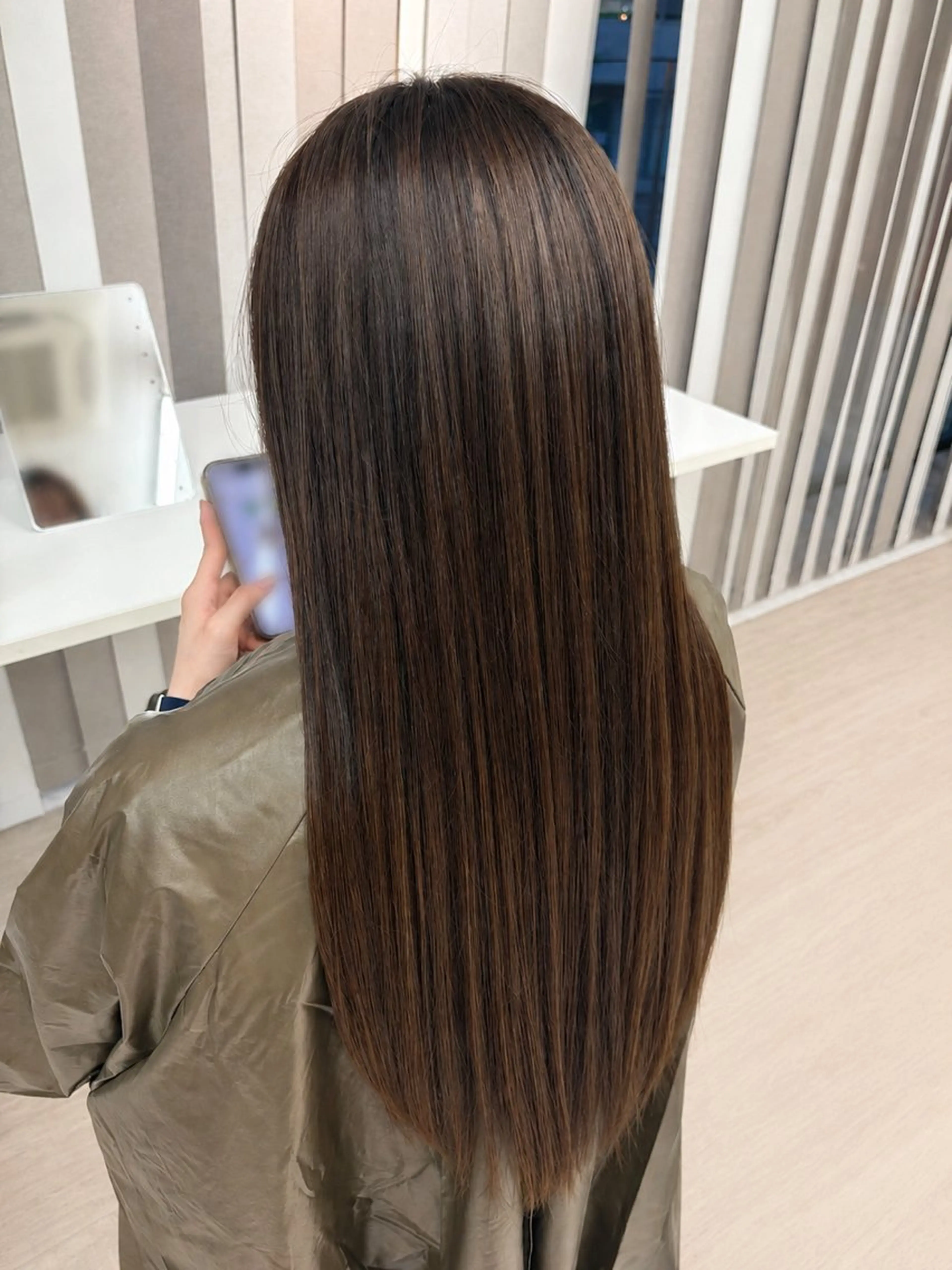 ロング カラー 清水 彩生のヘアスタイル