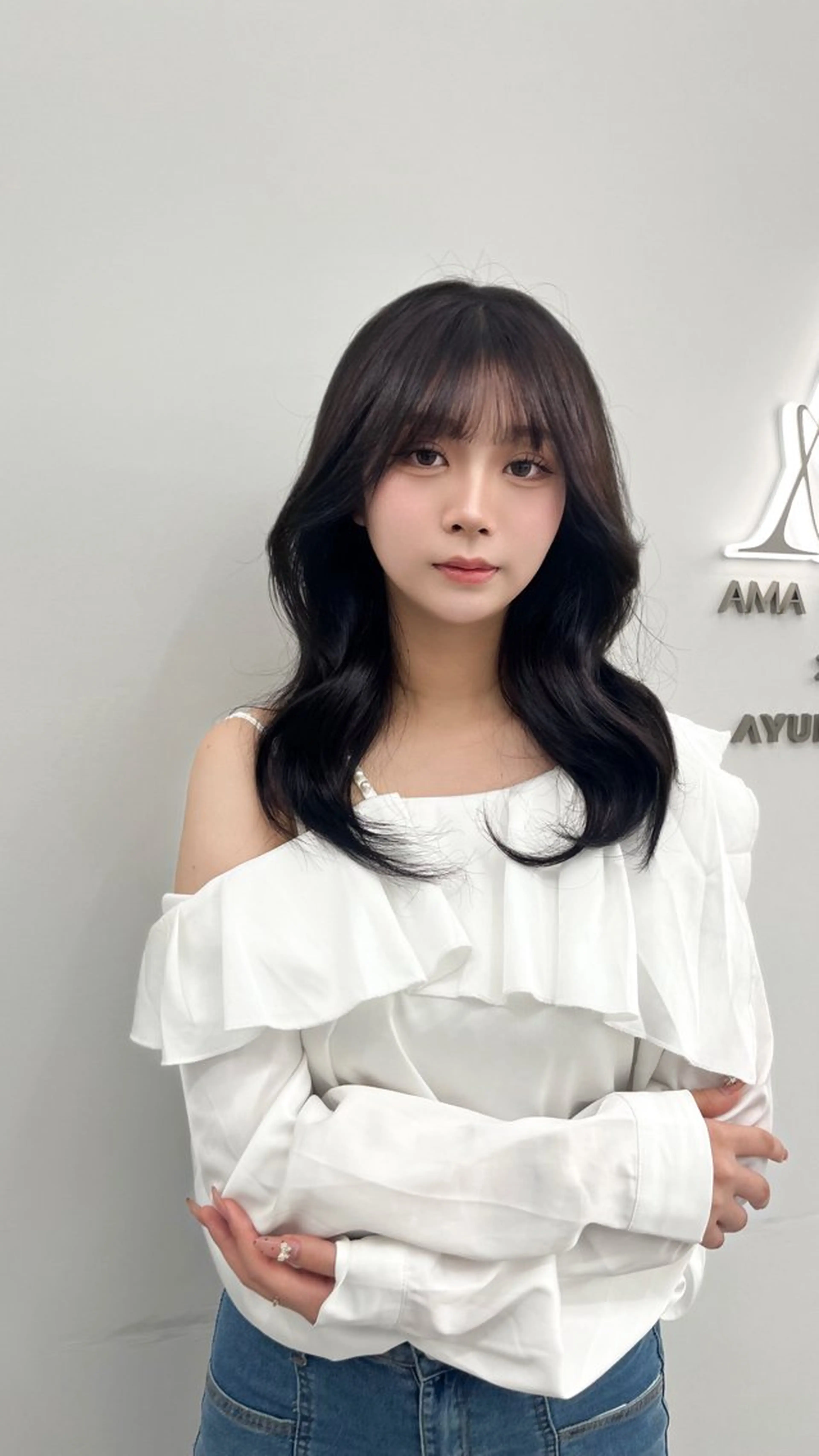 カラー アッシュ ベージュカラー 黒髪 ブリーチ ブルーカラー 透明感カラー✨🩵 韓国ヘアkanatoのヘアスタイル