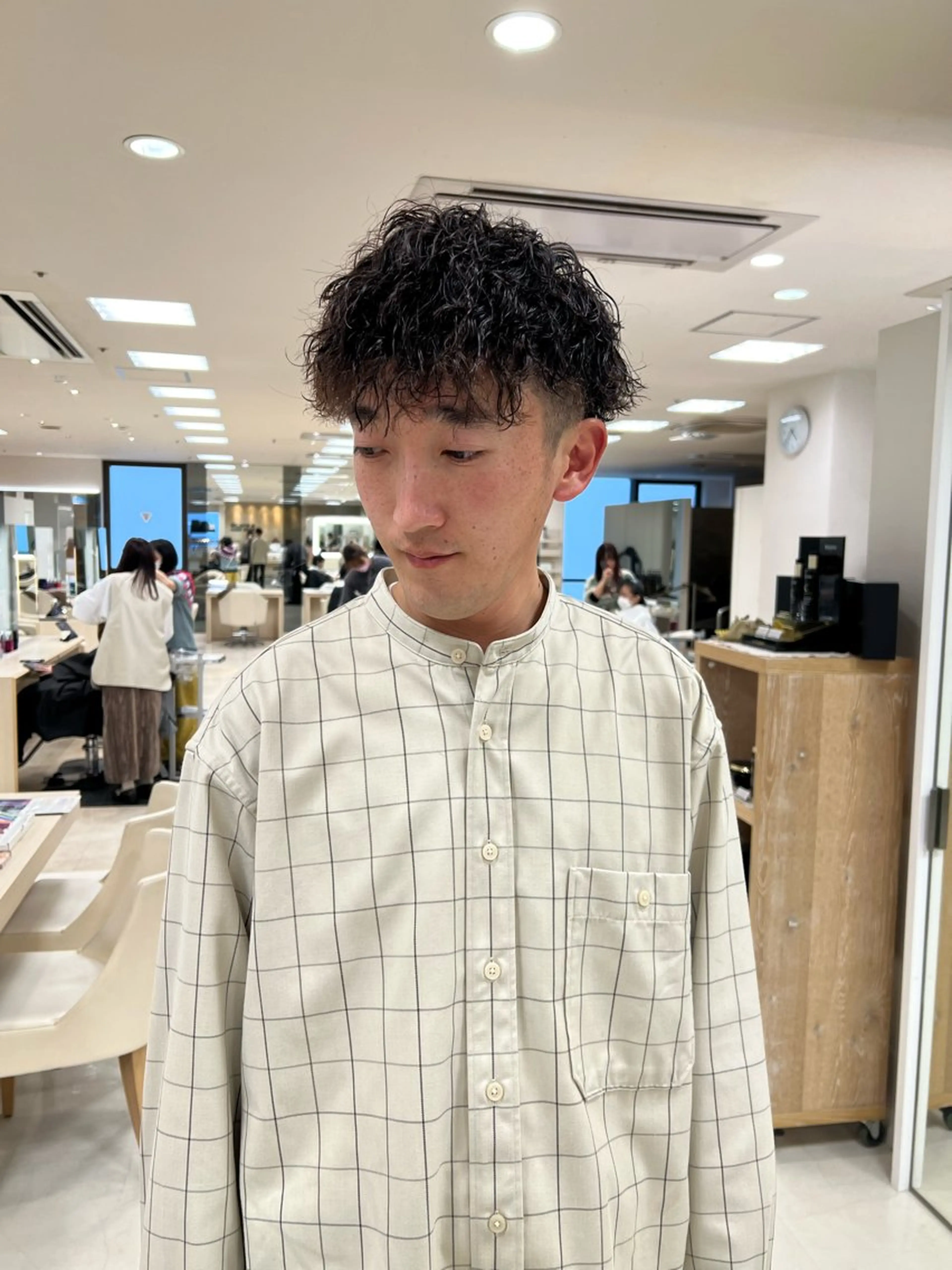 ショート パーマ メンズ カット パーマ トリートメント ヘアセット ハイトーン/ウルフ /レイヤー/坂野幸伸のヘアスタイル