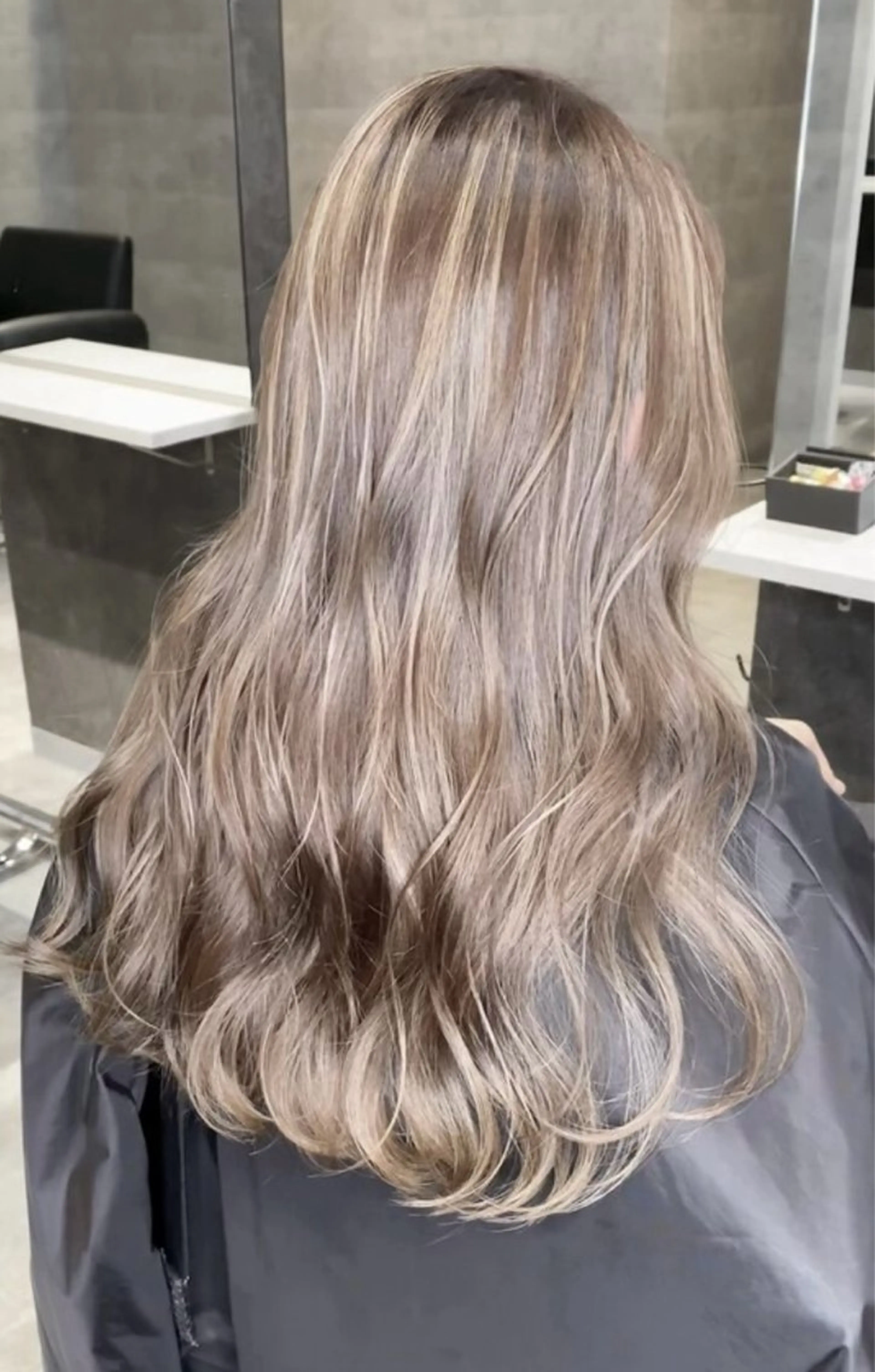 ロング カラー 相澤 大翔のヘアスタイル