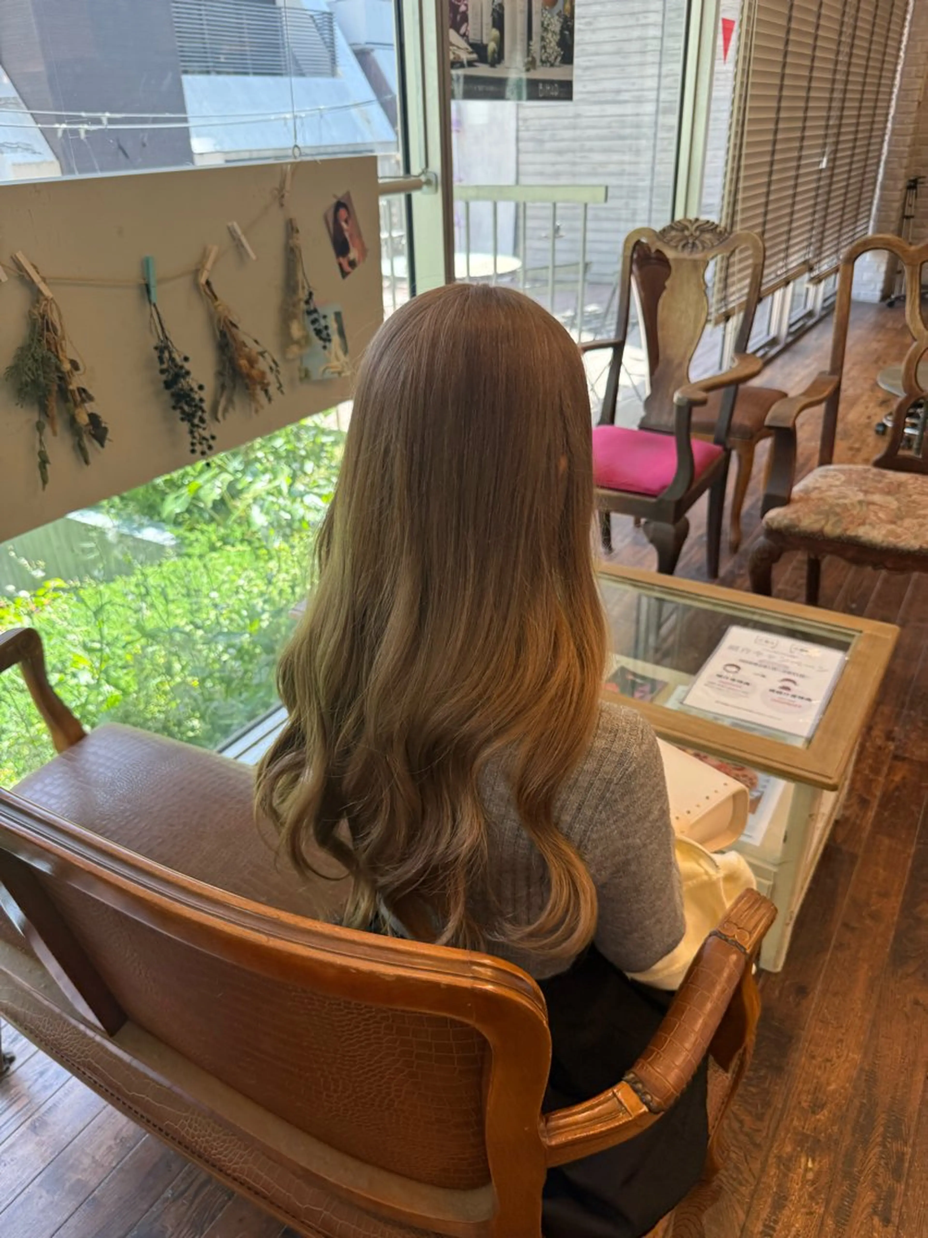 カラー ｢韓国風カラー ｣サナのヘアスタイル