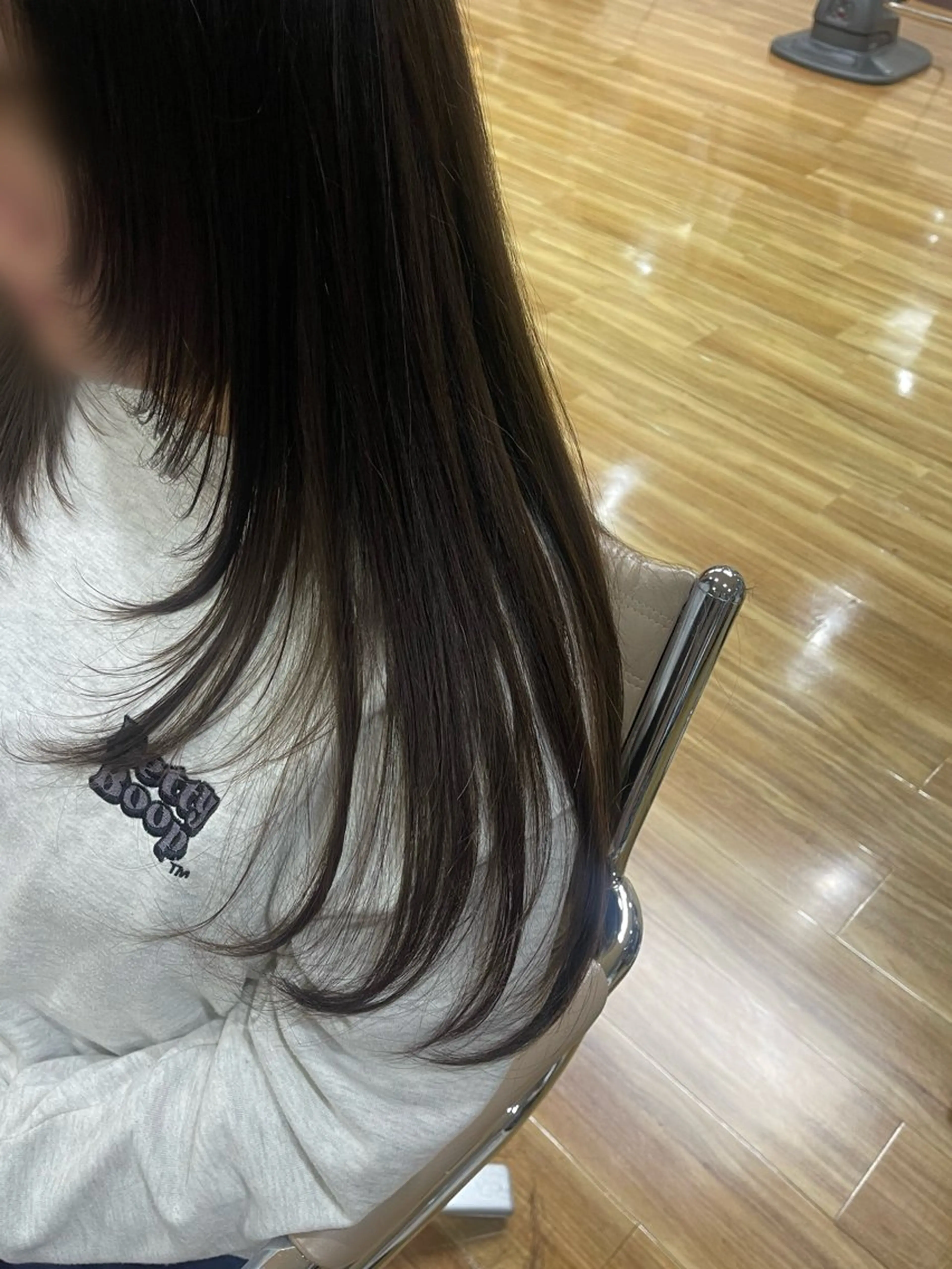 ロング 葛野 七海のヘアスタイル