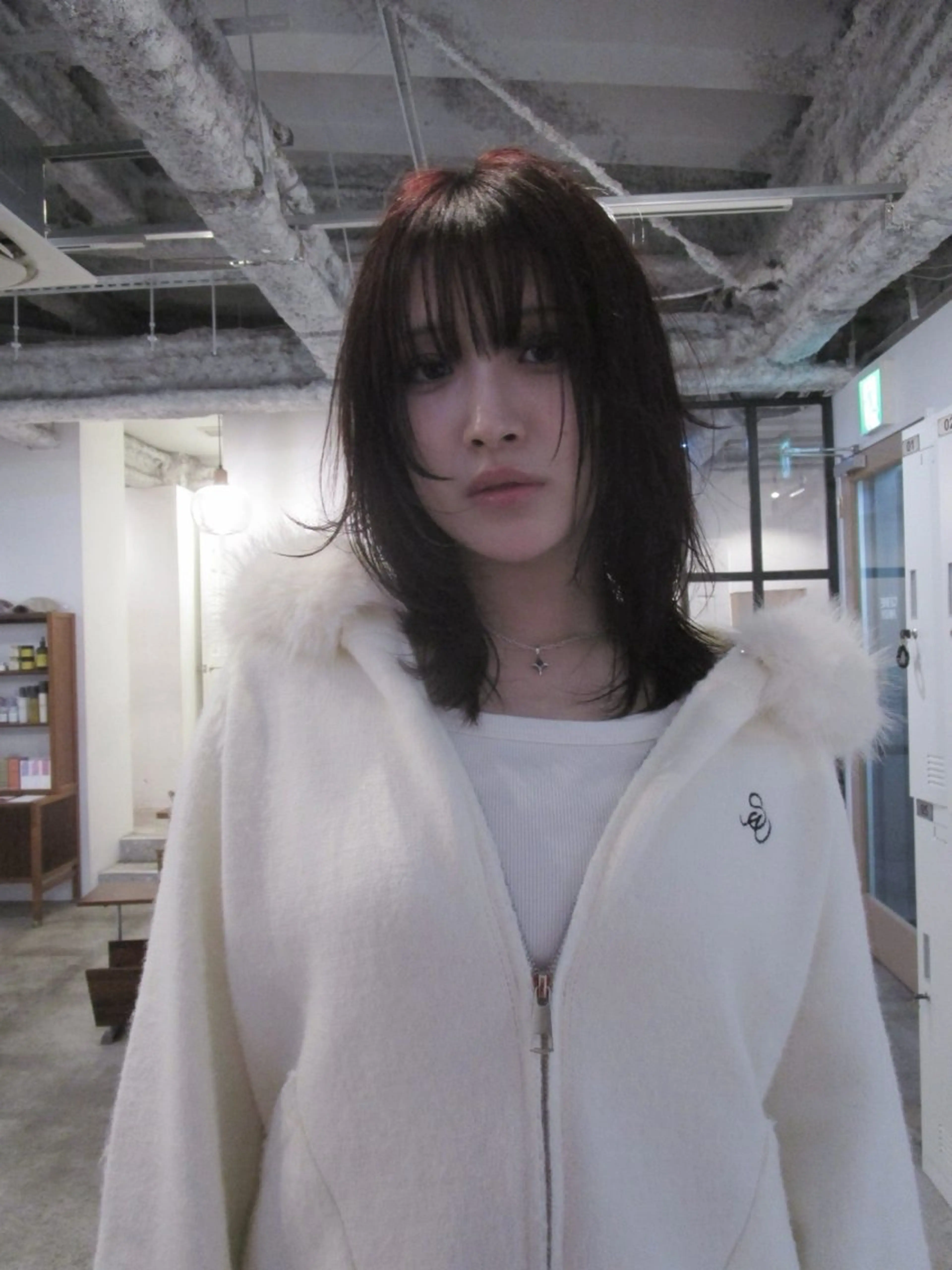 セミロング カラー レッドカラー レイヤーカット カット ヘアカラー トリートメント yu maのヘアスタイル