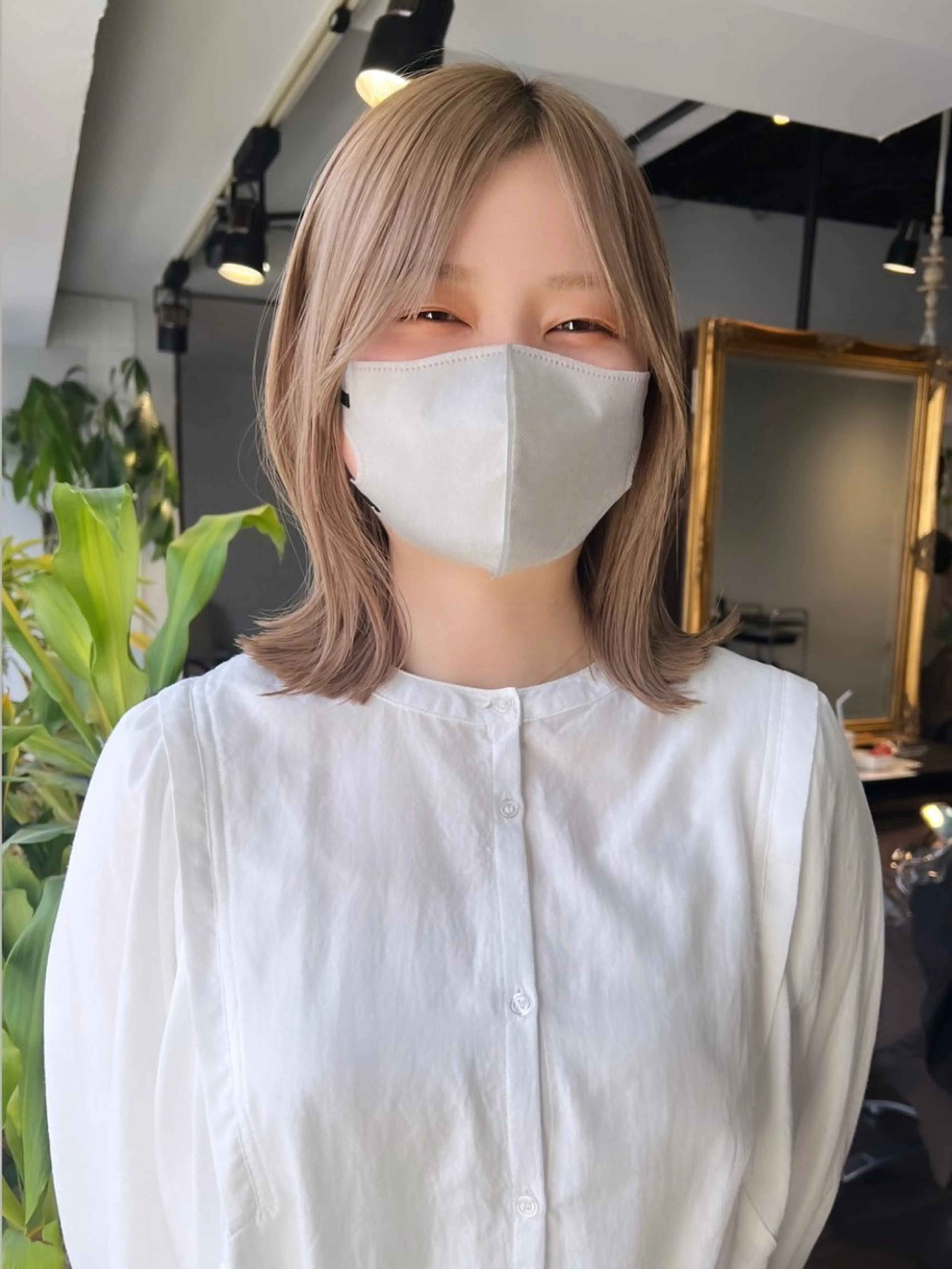 ミディアム カラー ブリーチ ケアブリーチ 透明感カラー デザインカラー ダブルカラー ハイトーン/ボブ 🎀sonokaのヘアスタイル