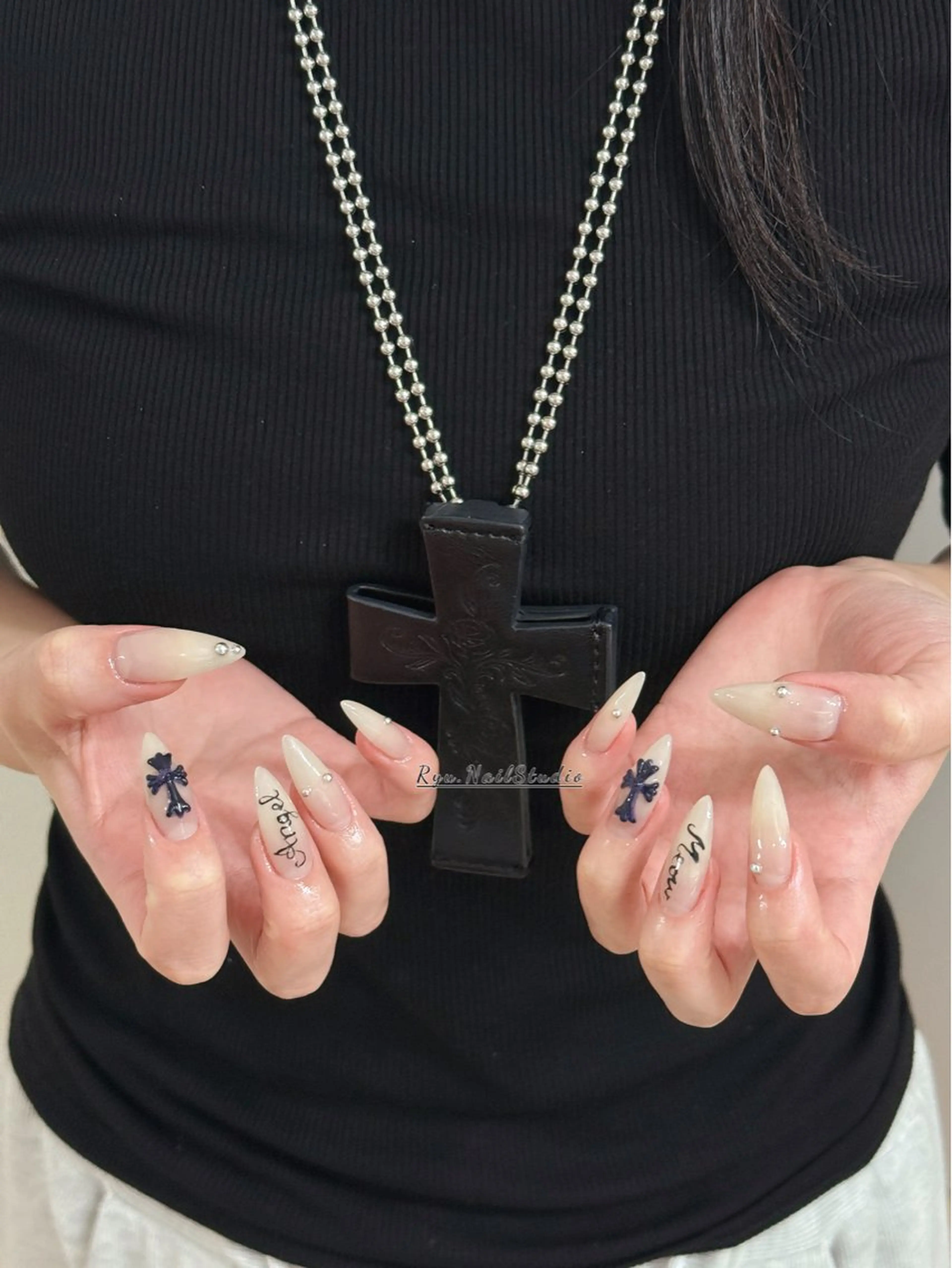 ネイル アートネイル ジェルネイル グラデーション マグネットネイル ニュアンスネイル ハンドネイル Ryu nail studioのネイルデザイン