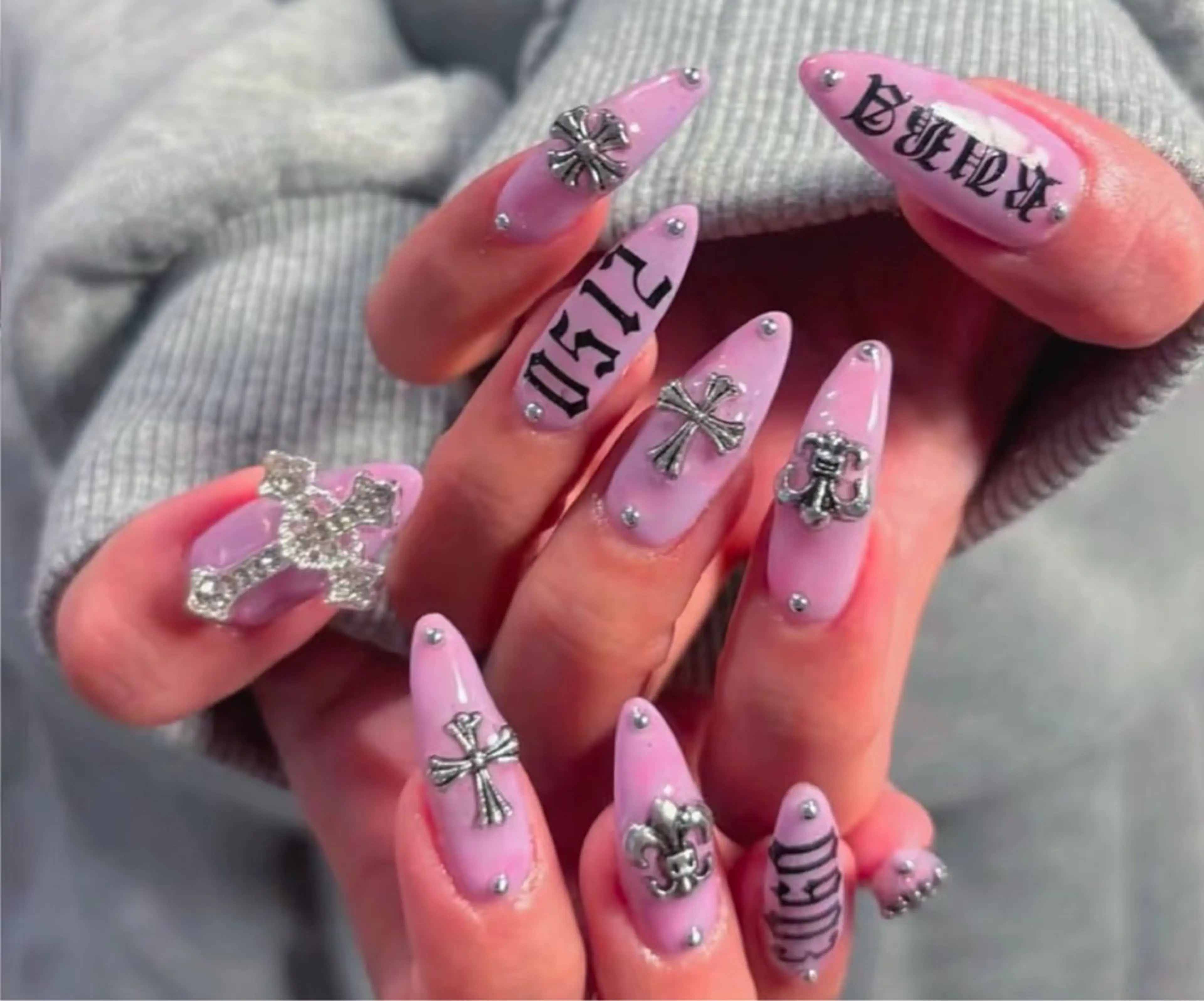 ネイル アートネイル オーロラネイル チークネイル フレンチネイル ガラスフレンチ 🎀🎀YooLi Nail Salonのネイルデザイン