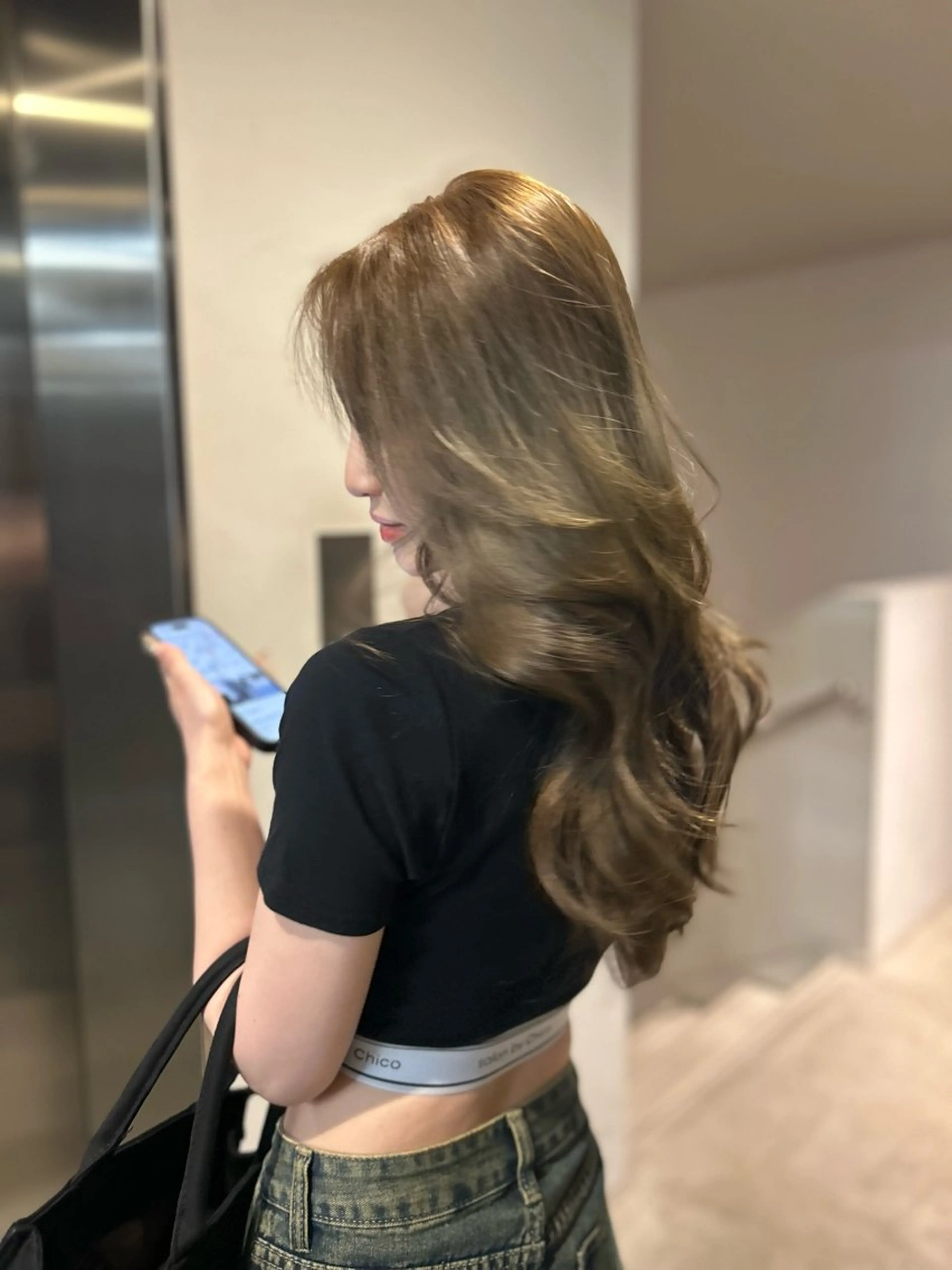 ロング ERIKA YAMAMOTOのヘアスタイル